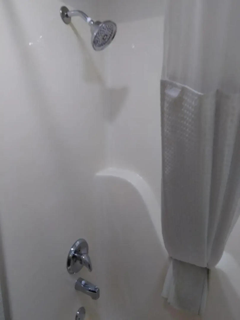 Americas Best Value Inn & Suites