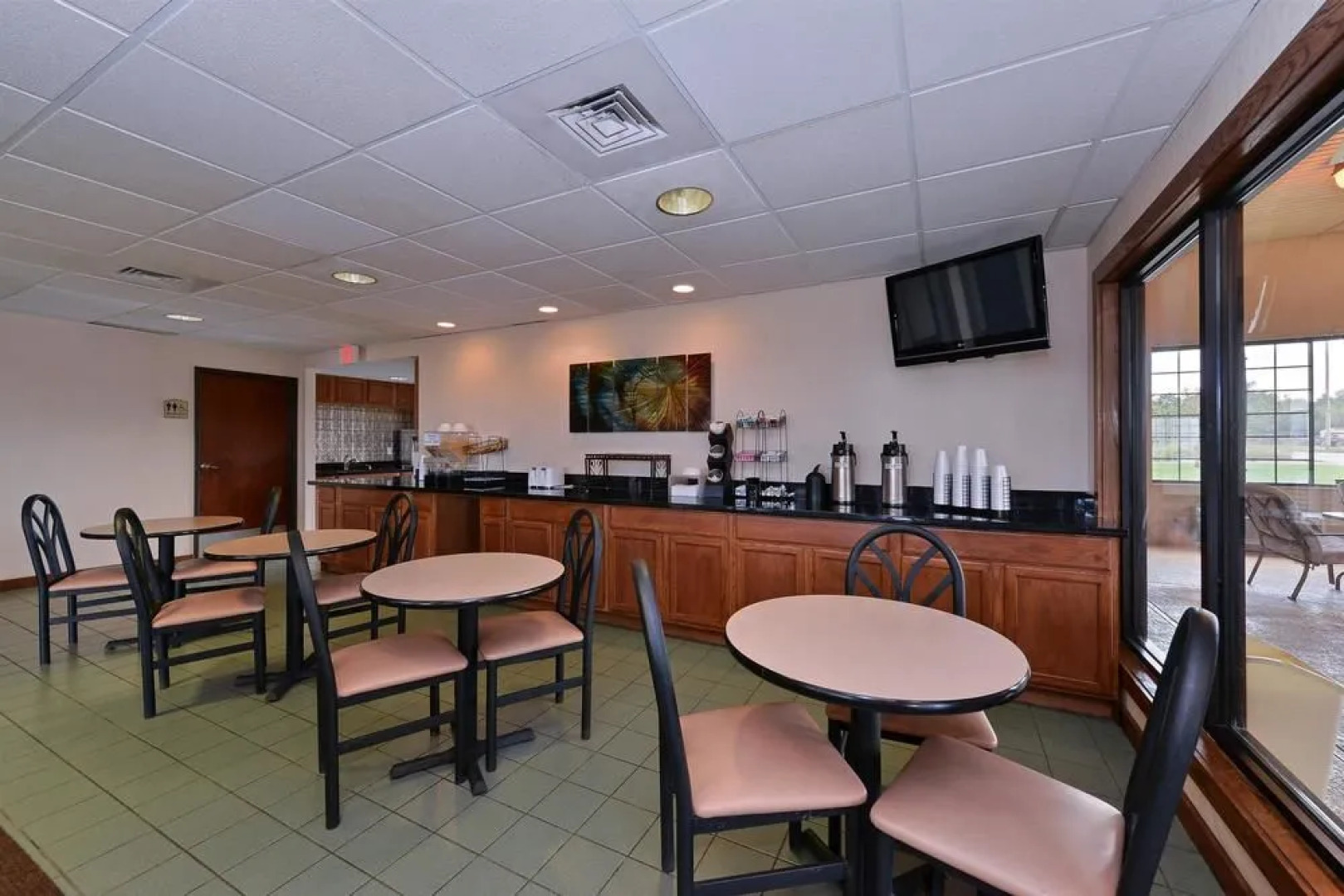 Americas Best Value Inn & Suites