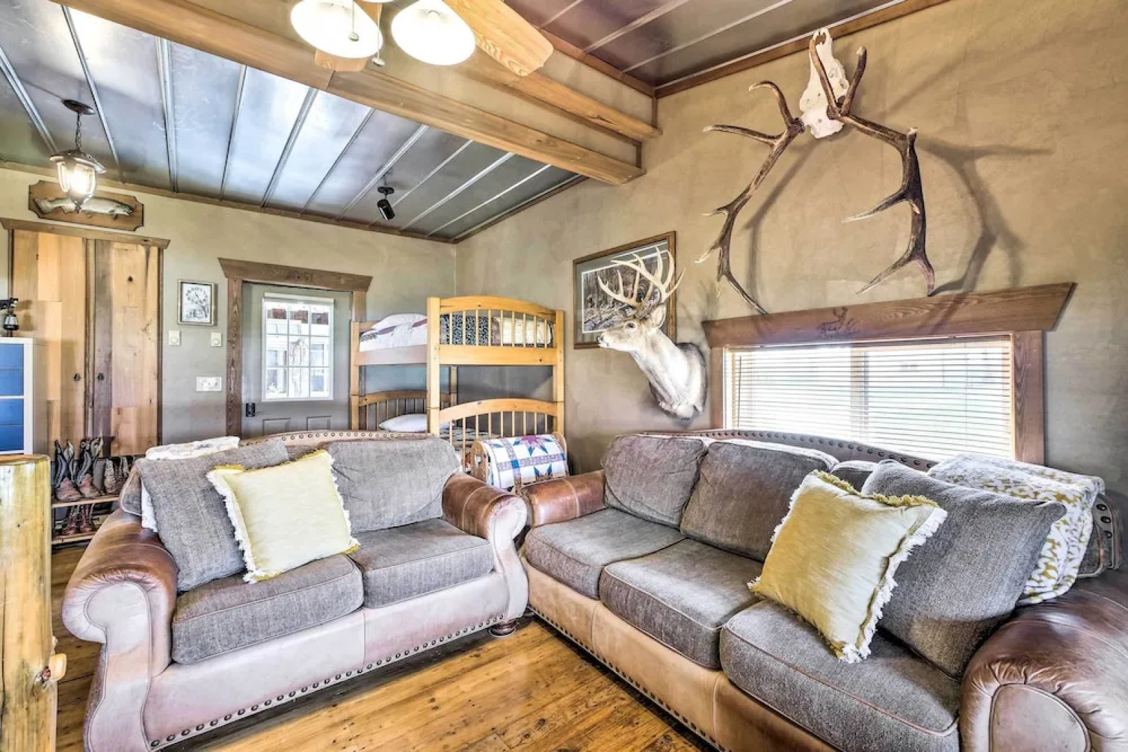 Renovated Bunkhouse on 12-acre Horse Farm!