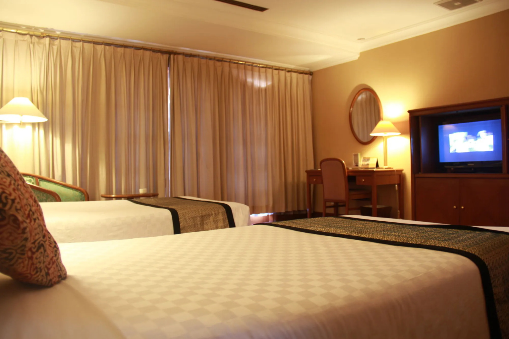Singgasana Hotel Surabaya