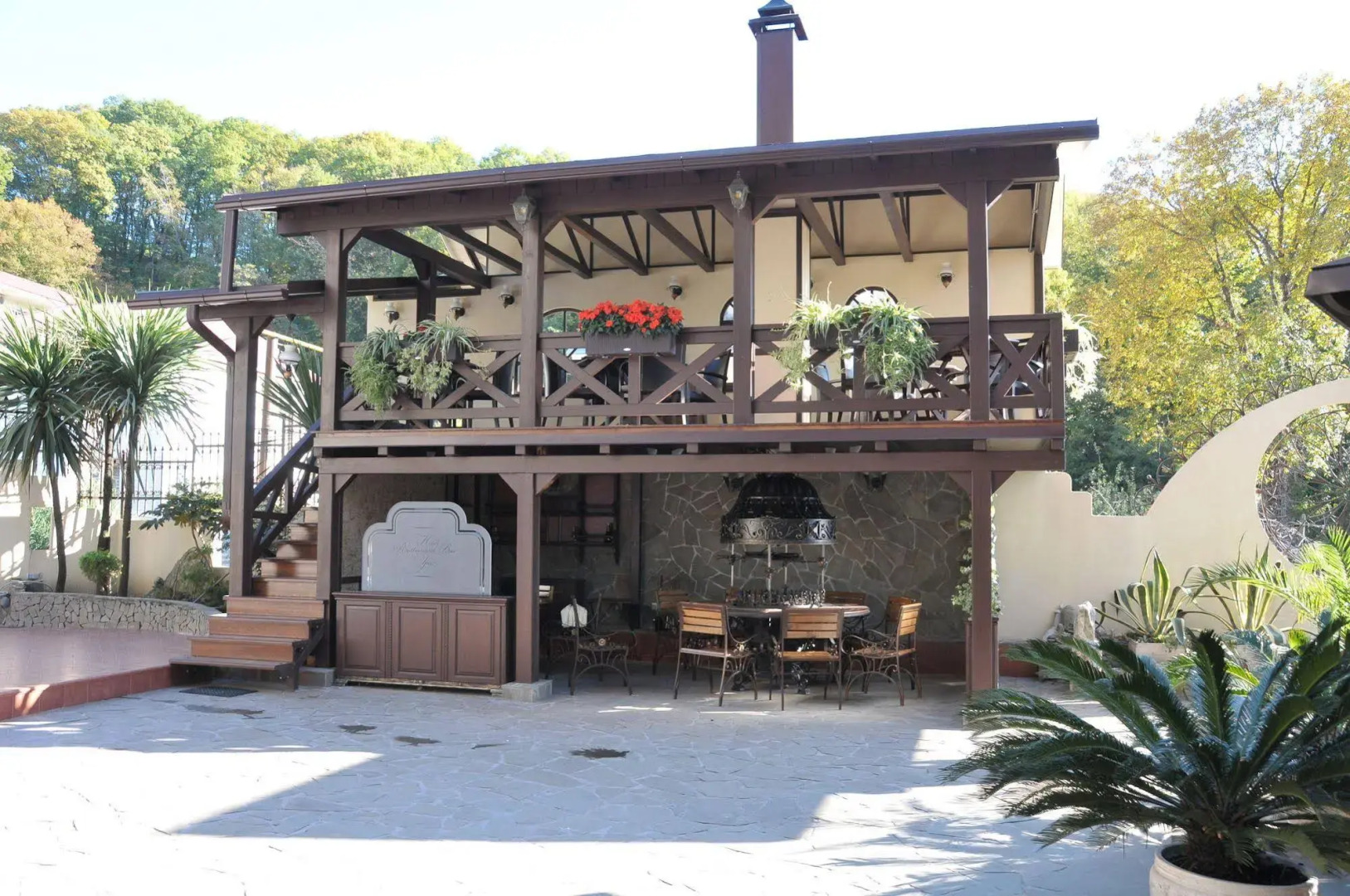 Отель Вэйлер