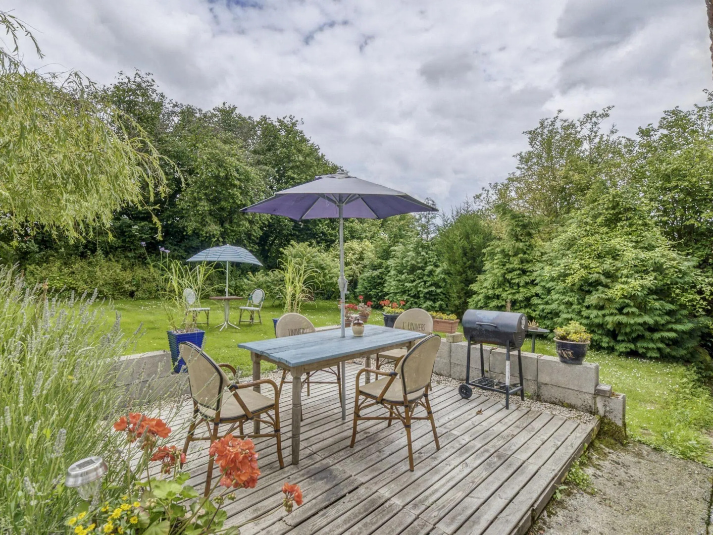 Cottage in Saint-Clair-sur-l'Elle with Garden and Barbecue