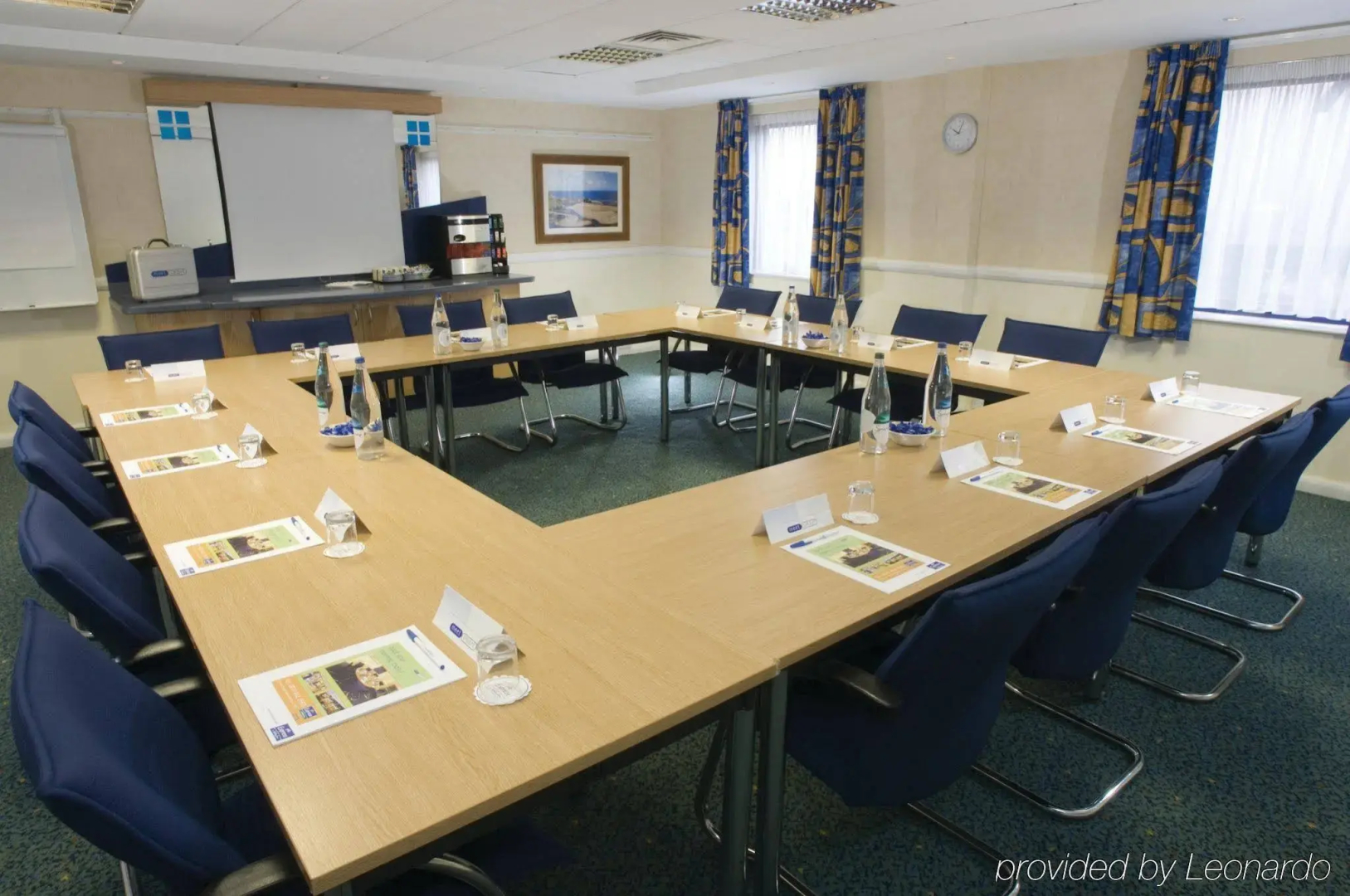 Holiday Inn Express Swansea - East by IHG