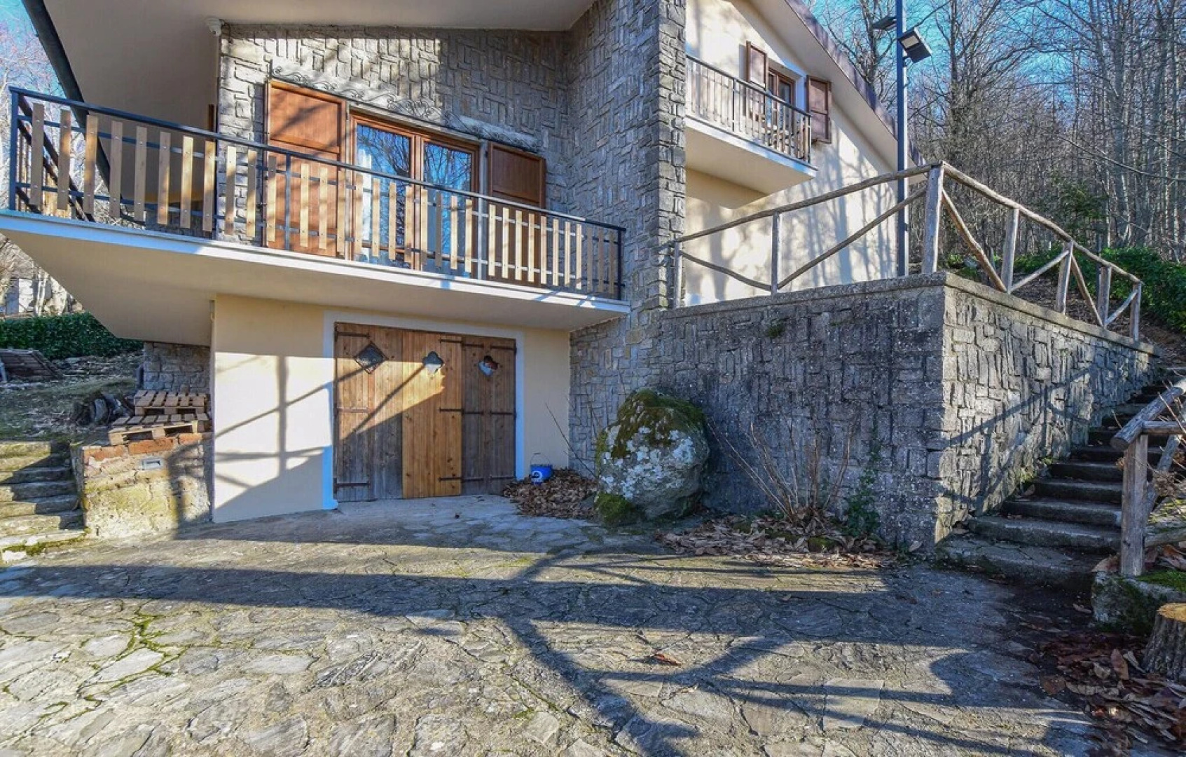 Nice Home in Arcidosso With Wifi and 5 Bedrooms