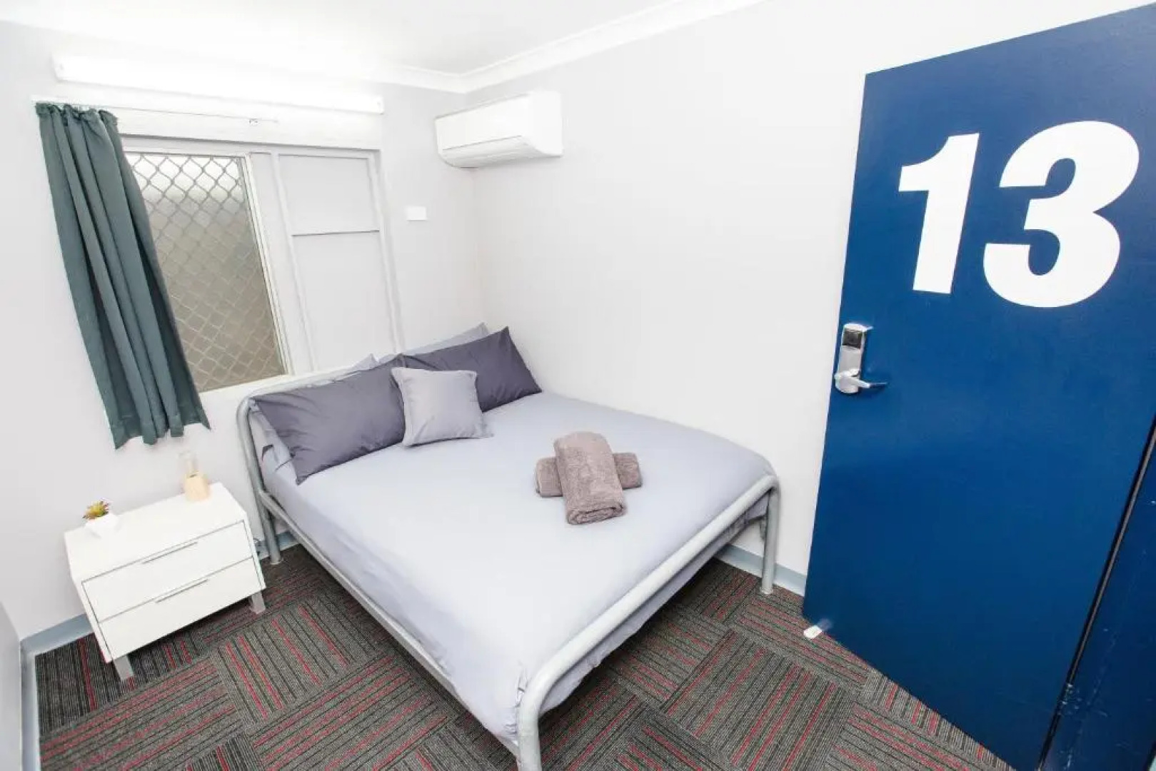 Mad Monkey Backpackers Waterfront