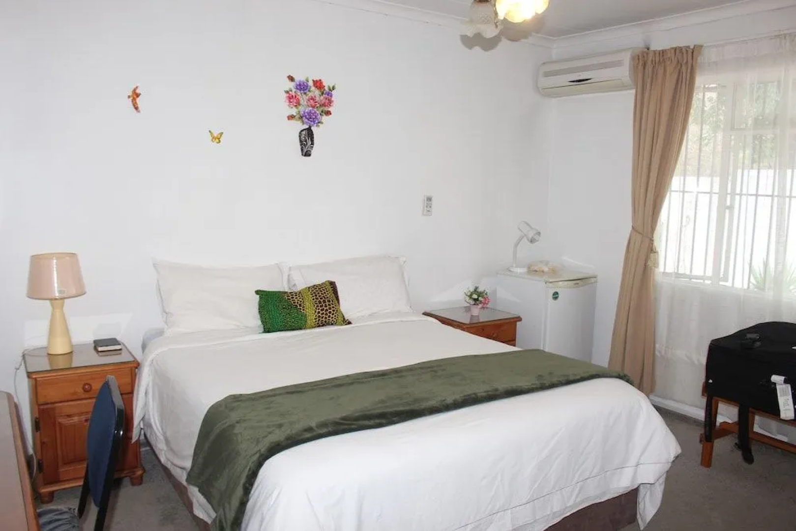 11 Eland Guest House