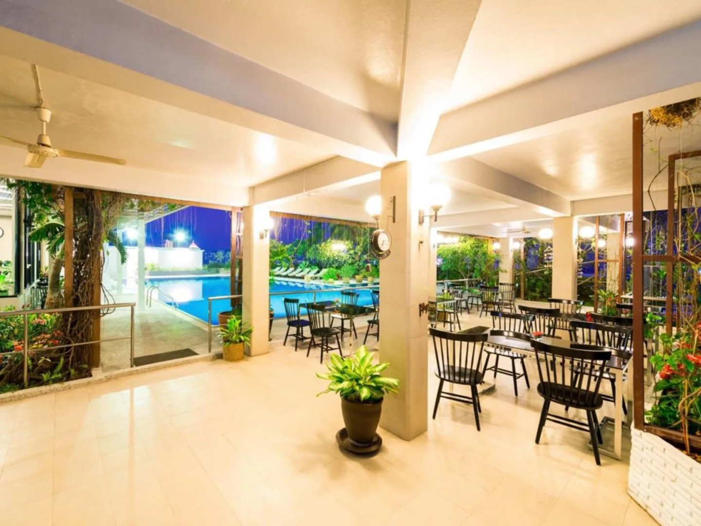 Laemtong Service Apartment