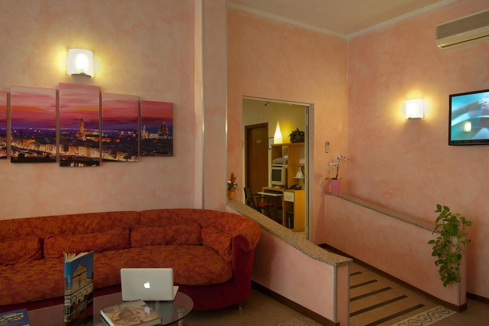 Diva Hotel
