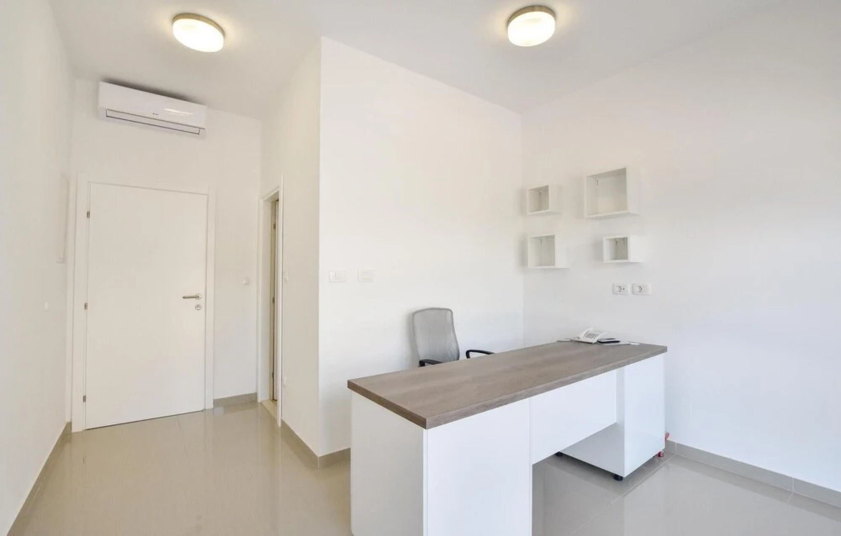 Nice Home in Duce With Wifi and 10 Bedrooms