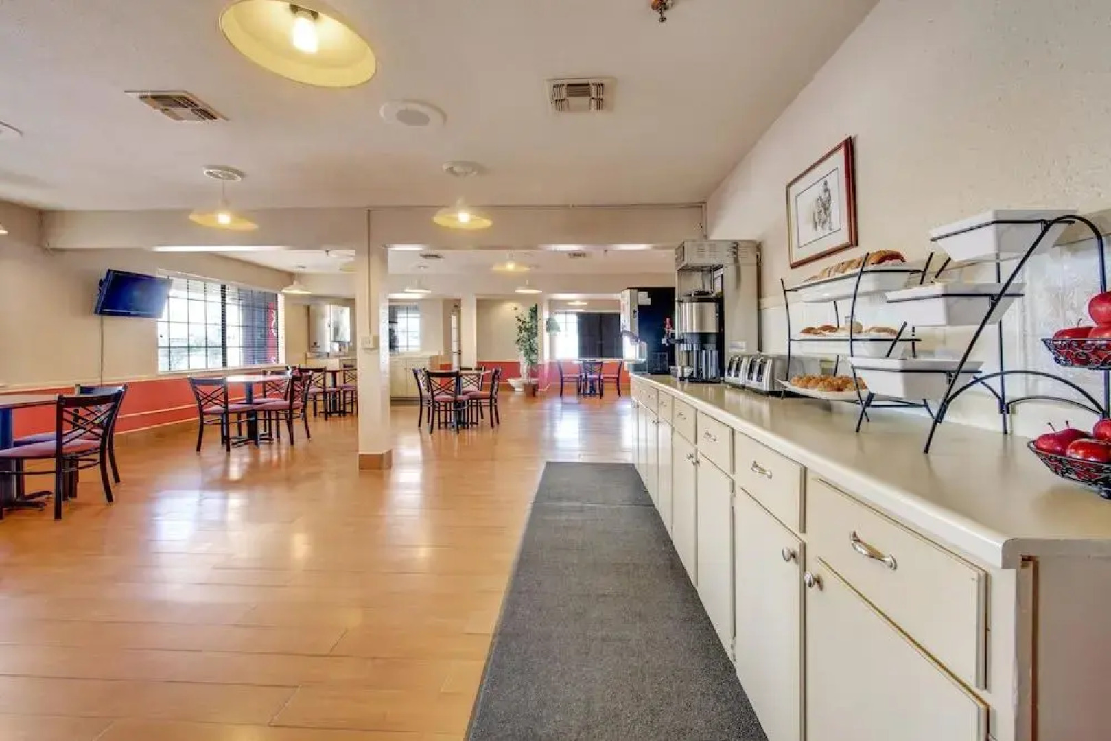 Executive Inn and Suites College Station