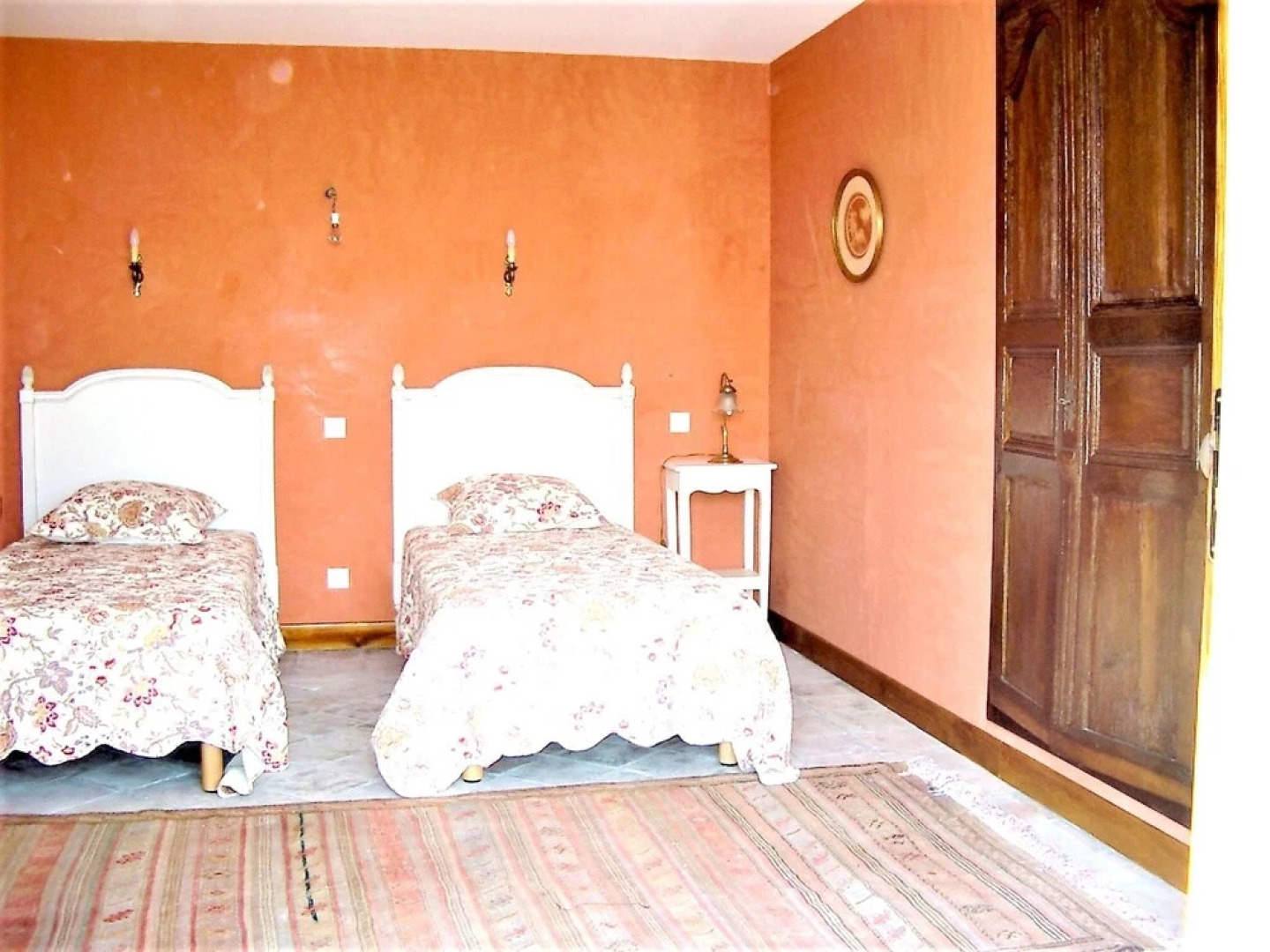 Villa With 5 Bedrooms in Saint Saturnin les Apt, With Wonderful Mounta