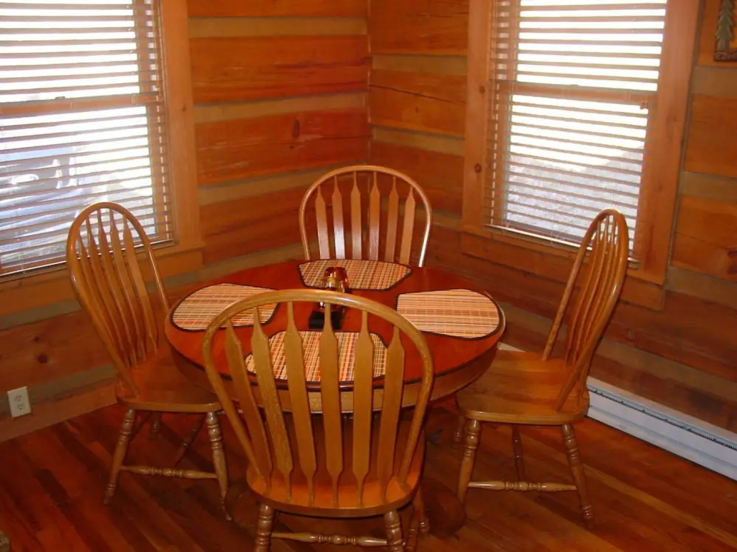 Stones Throw 2 Bedrooms 2 Bathrooms Cabin