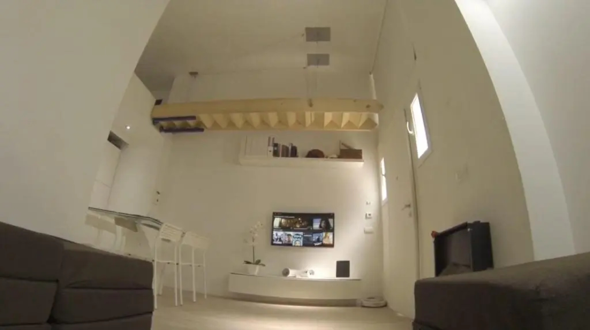 Casa (Loft) para até 4 pessoas.