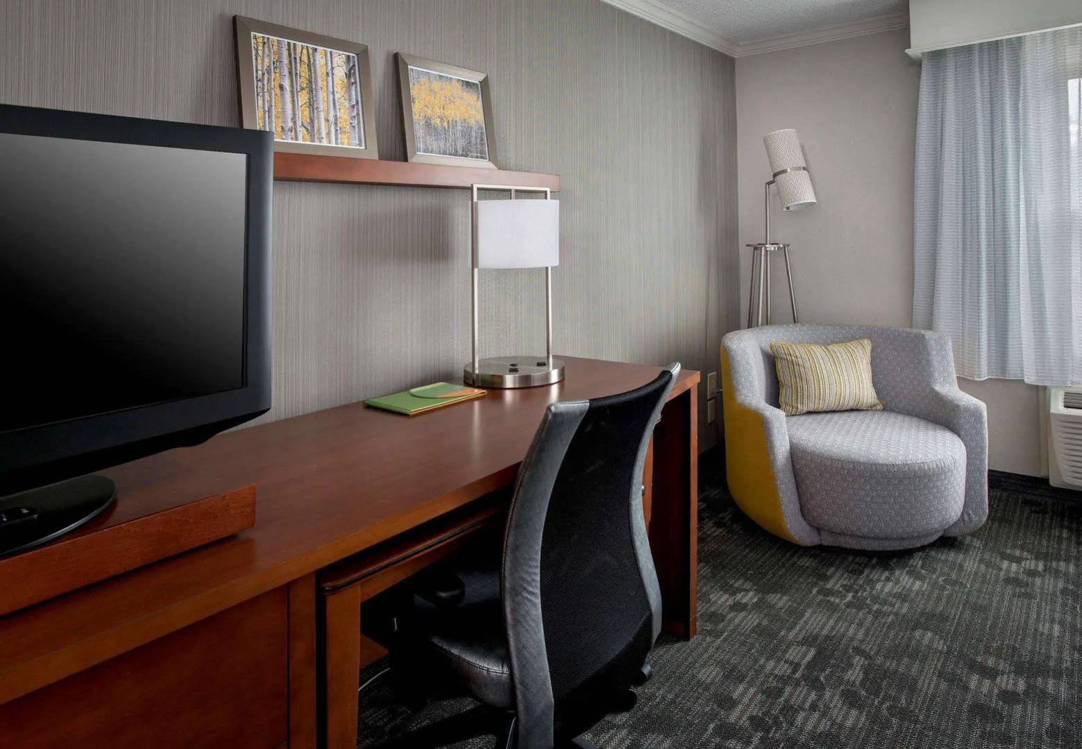 Sonesta Select Tinton Falls Eatontown