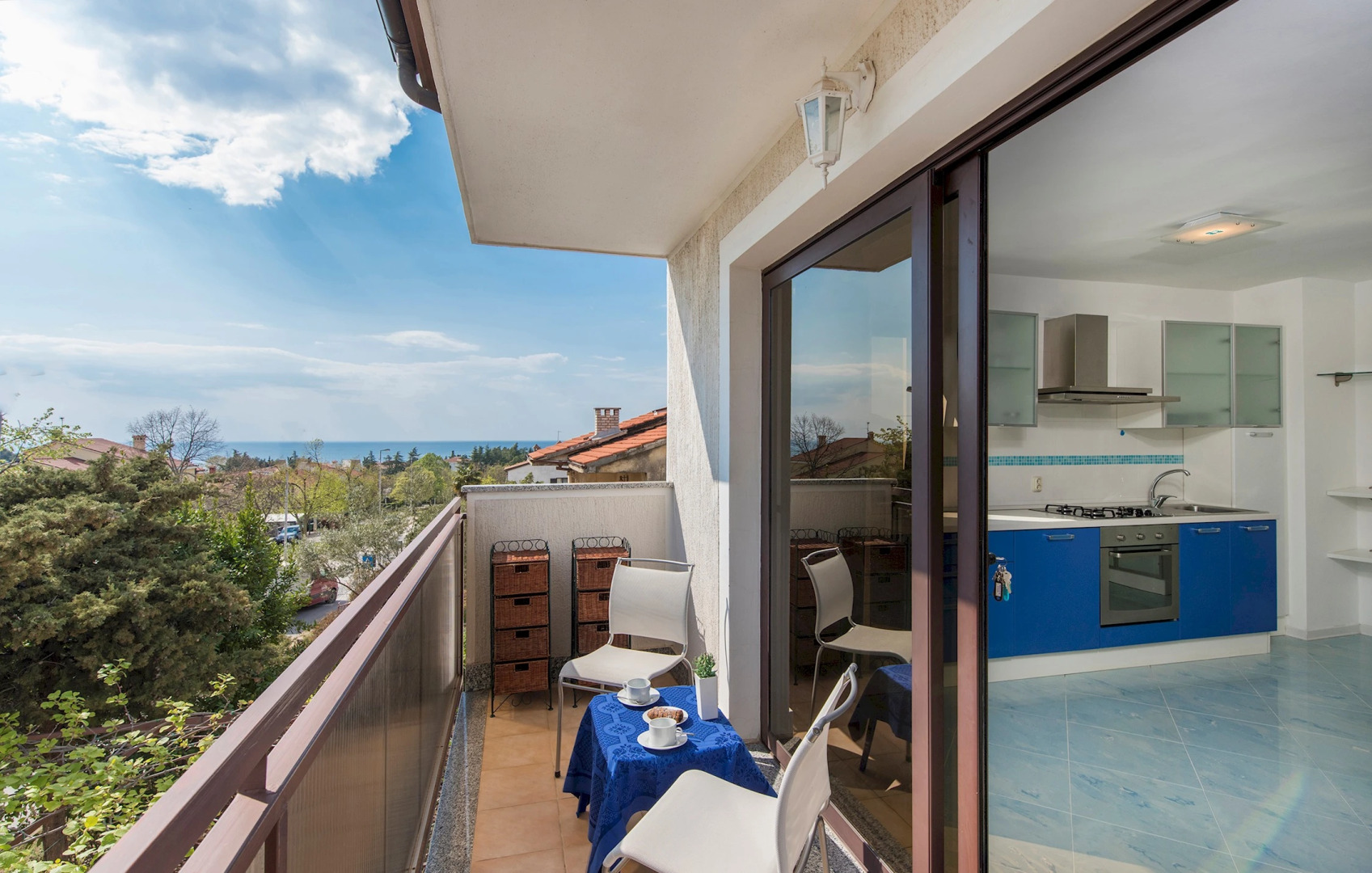 Spacious 3BDR Sea View Apartment next to the Beach