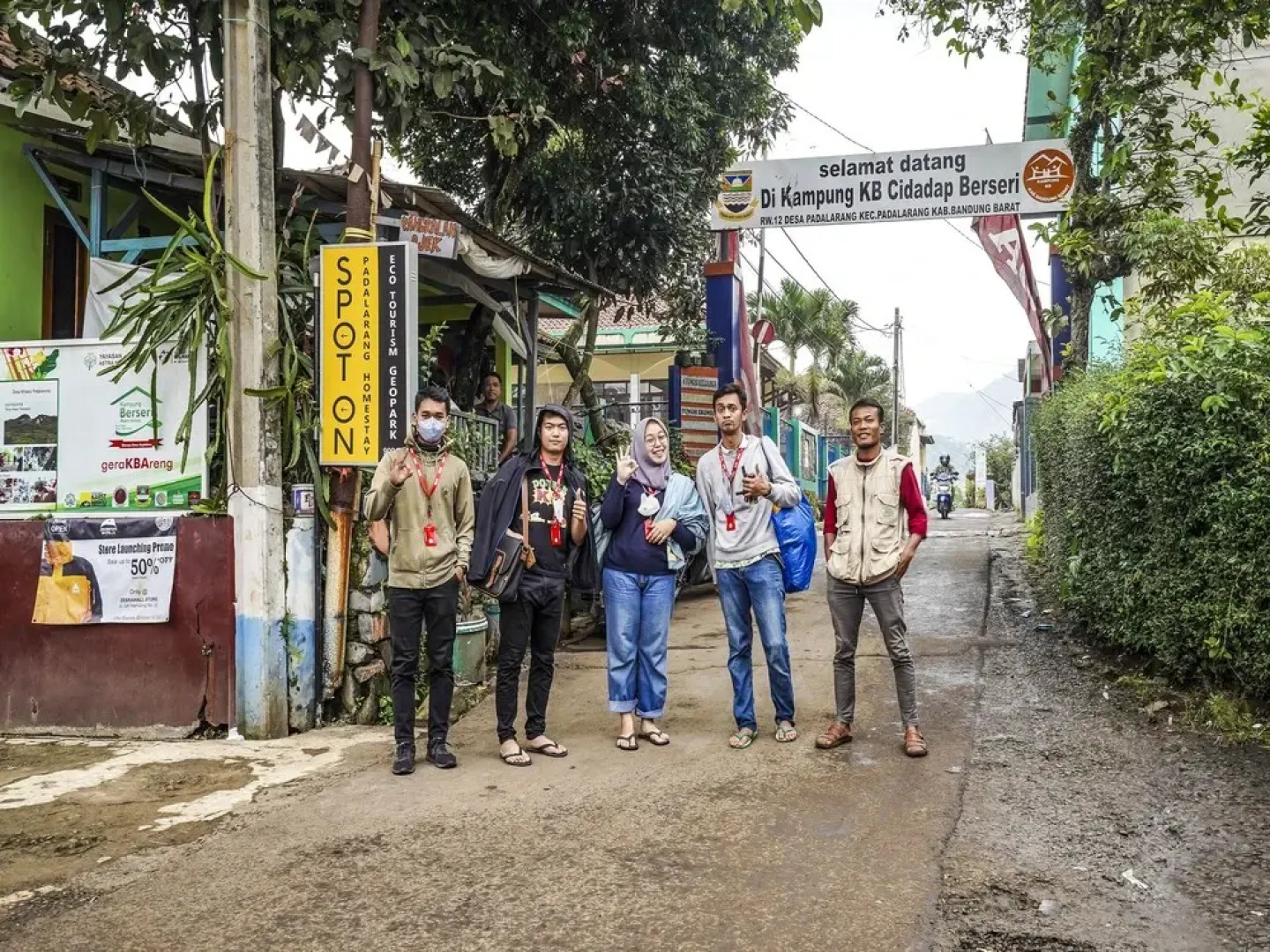 OYO Homes 90917 Eco Tourism Geopark Padalarang Homestay Syariah