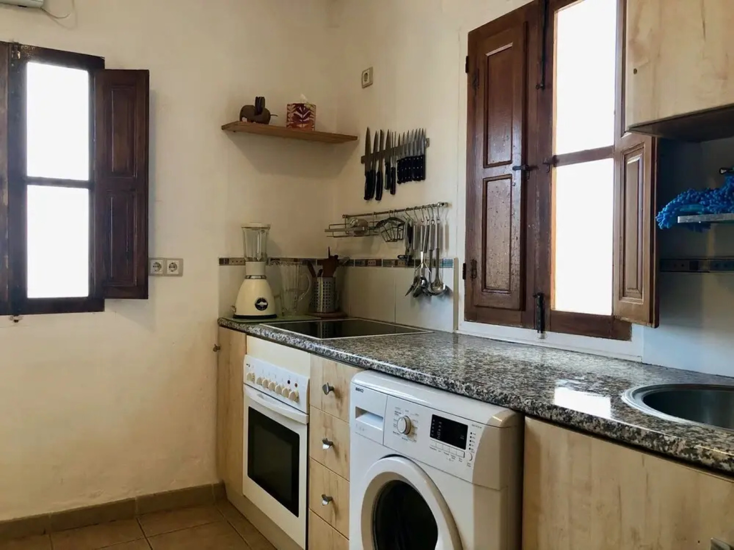 Charming 3-bed House in Guaro, Málaga