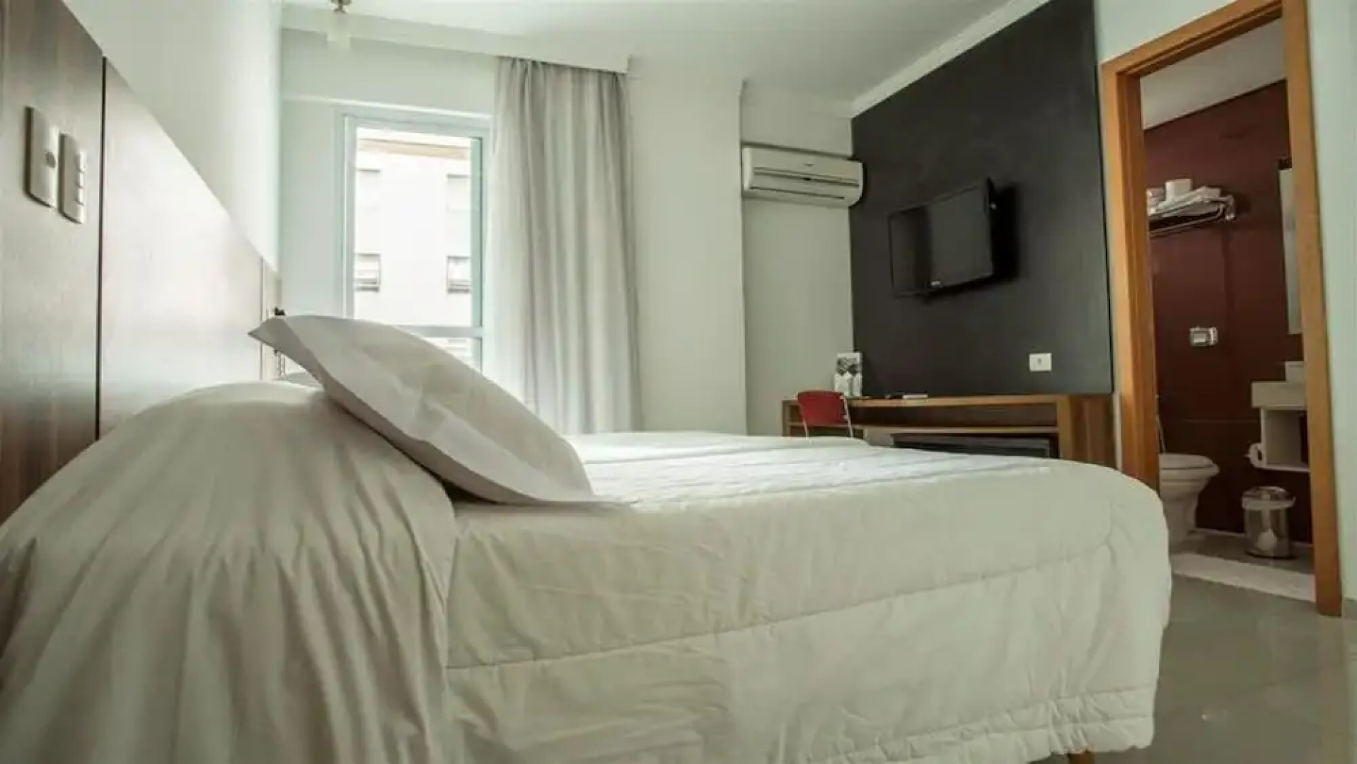 Atlântico Golden Apart Hotel