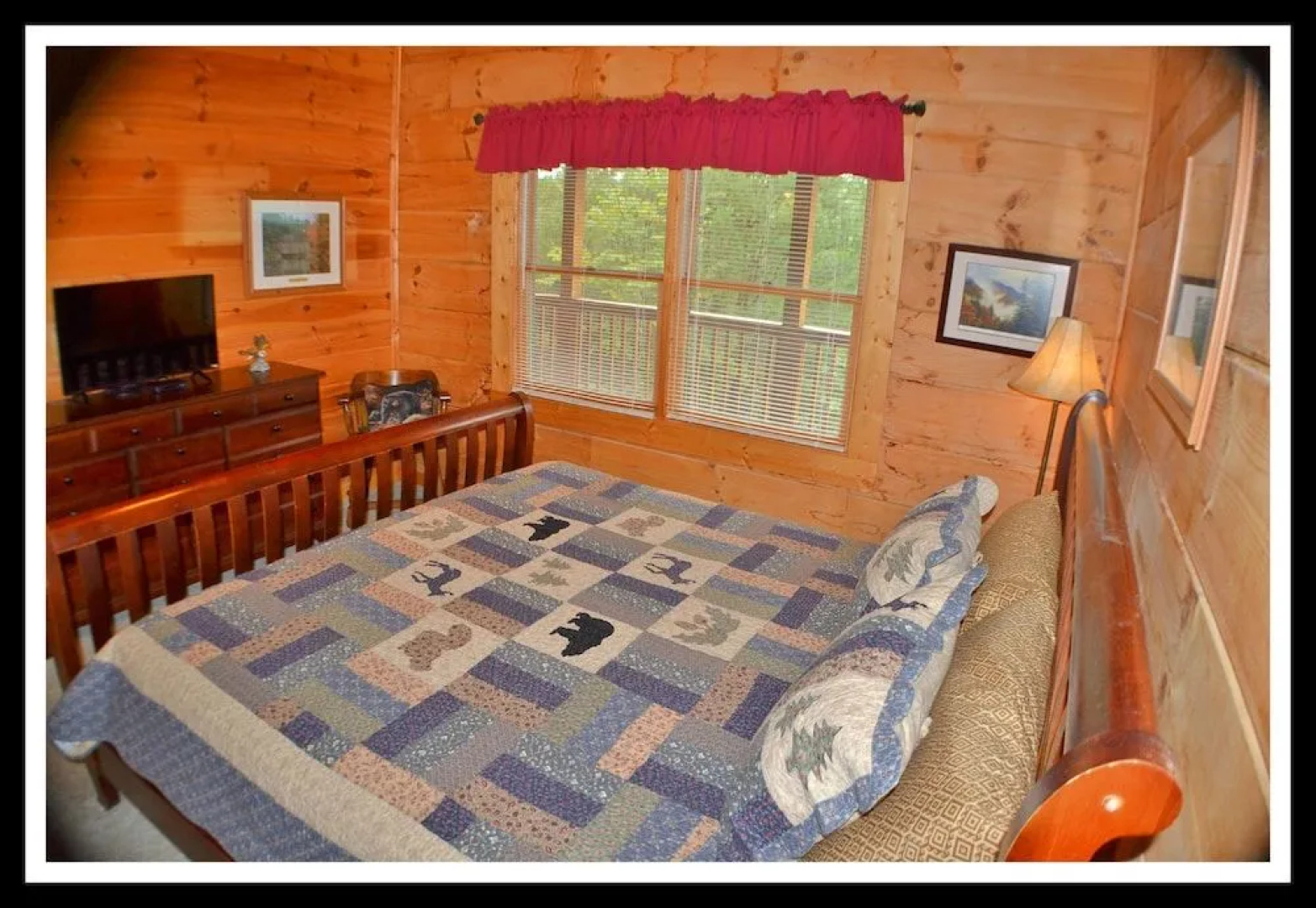 Eagles Point 3 Bedrooms 3 Bathrooms Cabin