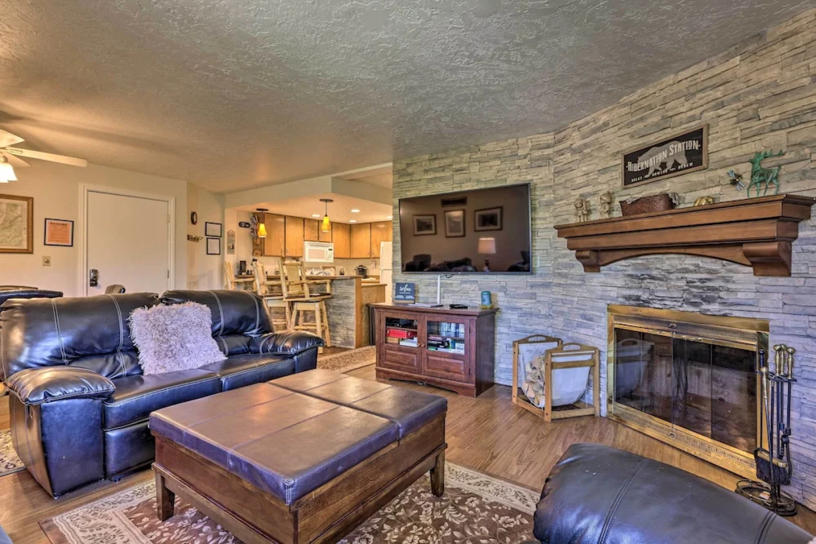 Slopeside Condo With Hot Tub + Game Room Access!