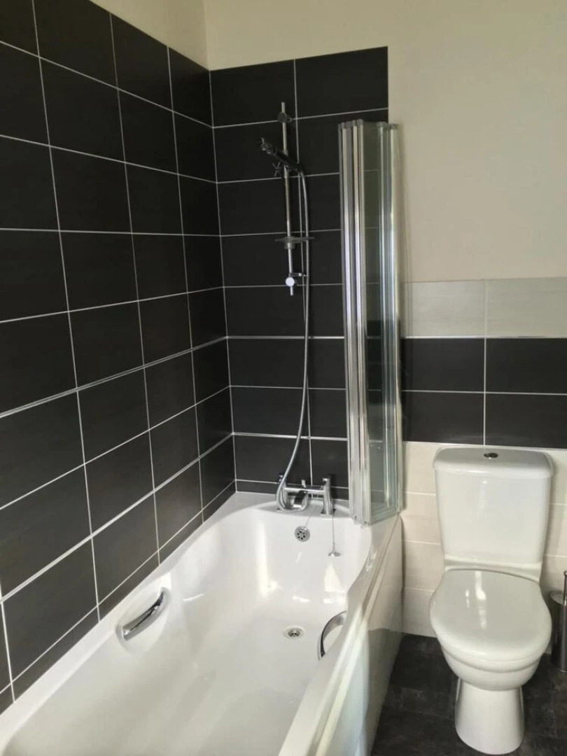 Beautiful 2-bed Lodge With hot tub and Saunain Ely