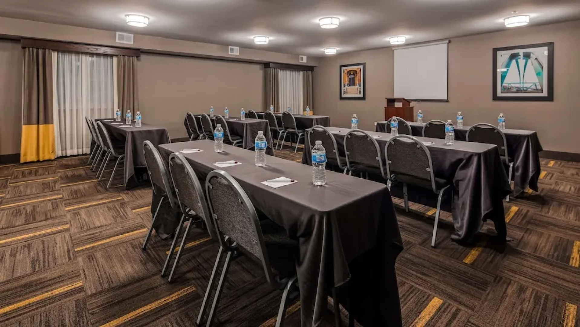 Lexington Inn & Suites - Joliet / Plainfield / I - 55 North