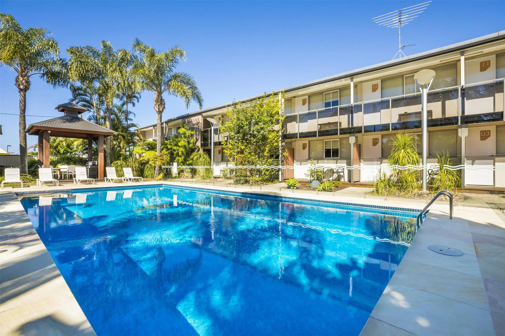 Nightcap at Golden Beach Tavern