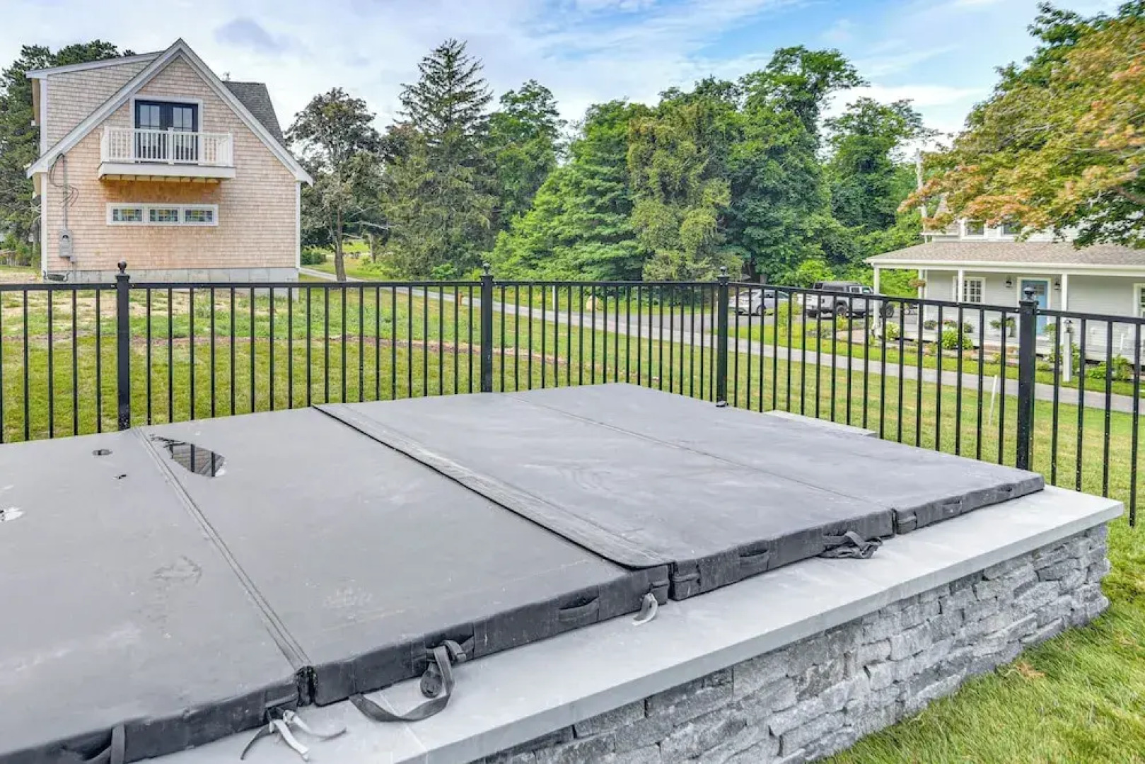 Private Heated Pool: Family Cottage in Plymouth!