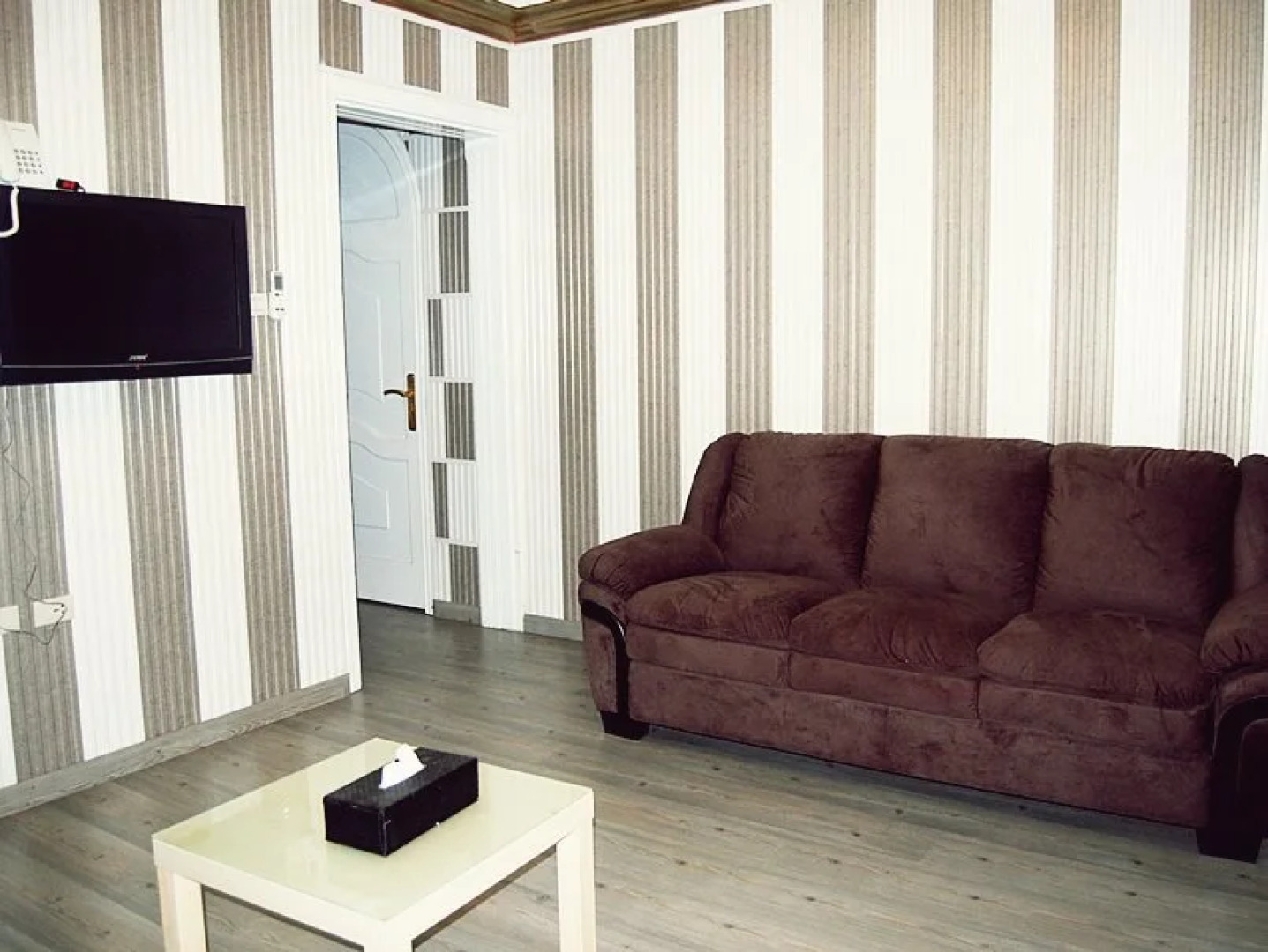 Al Nabarees Al Raqi Furnished Units