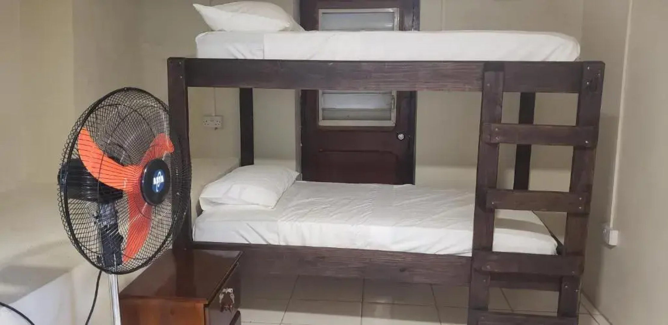 Roseau Hostel And Beach Front Property