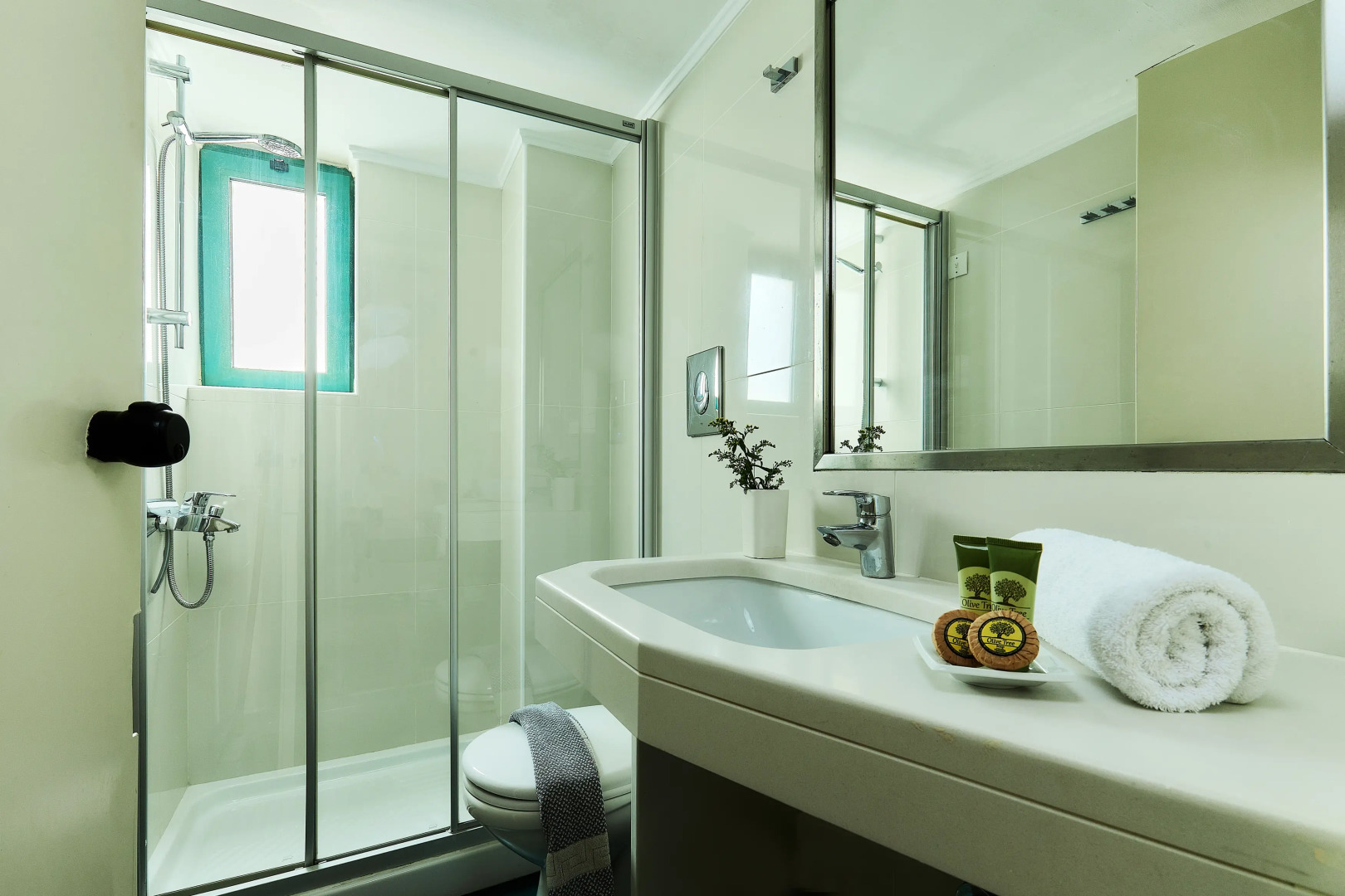 Bella Vista Hotel by Checkin