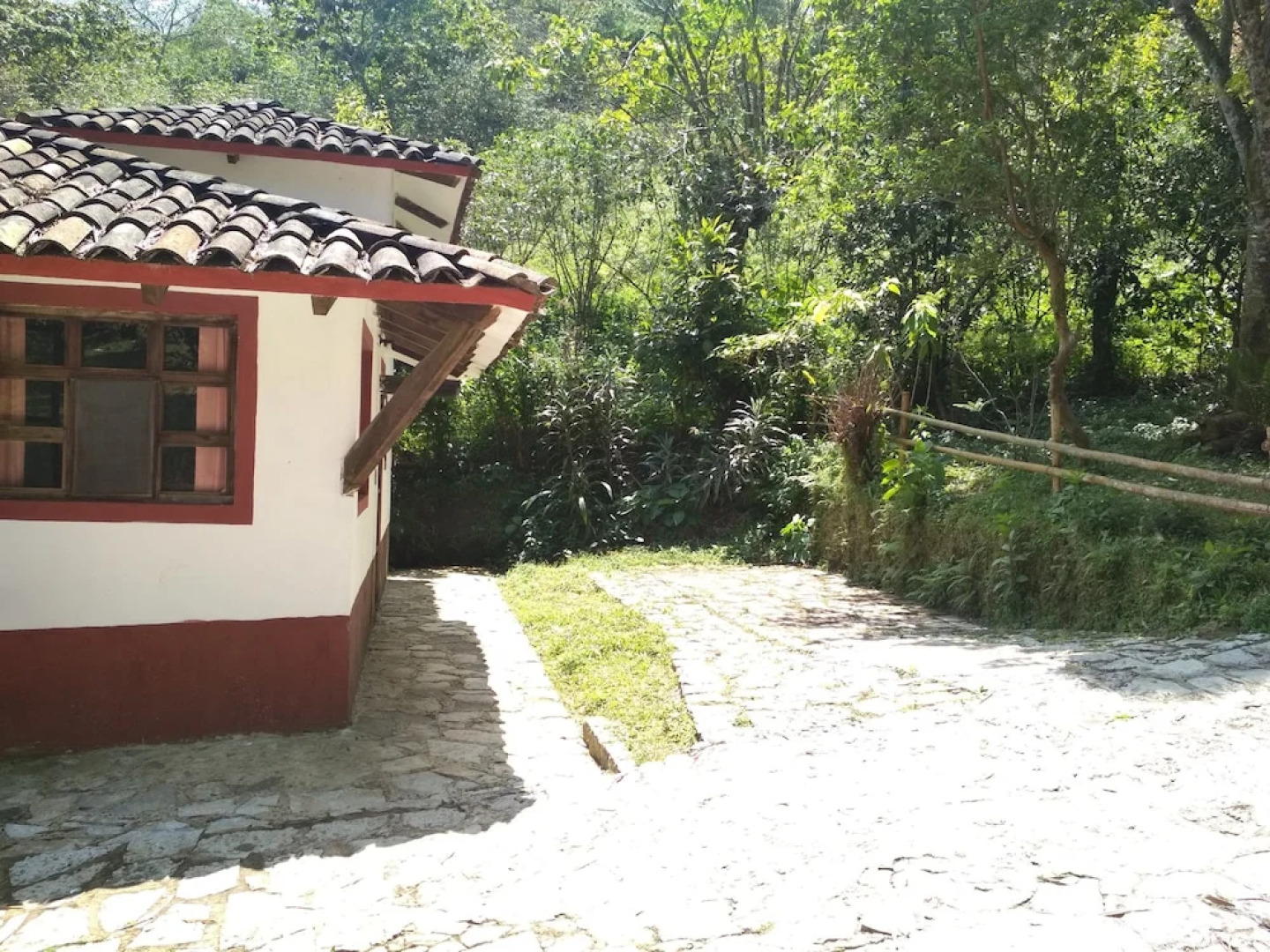 Hotel & Cabañas amara Café