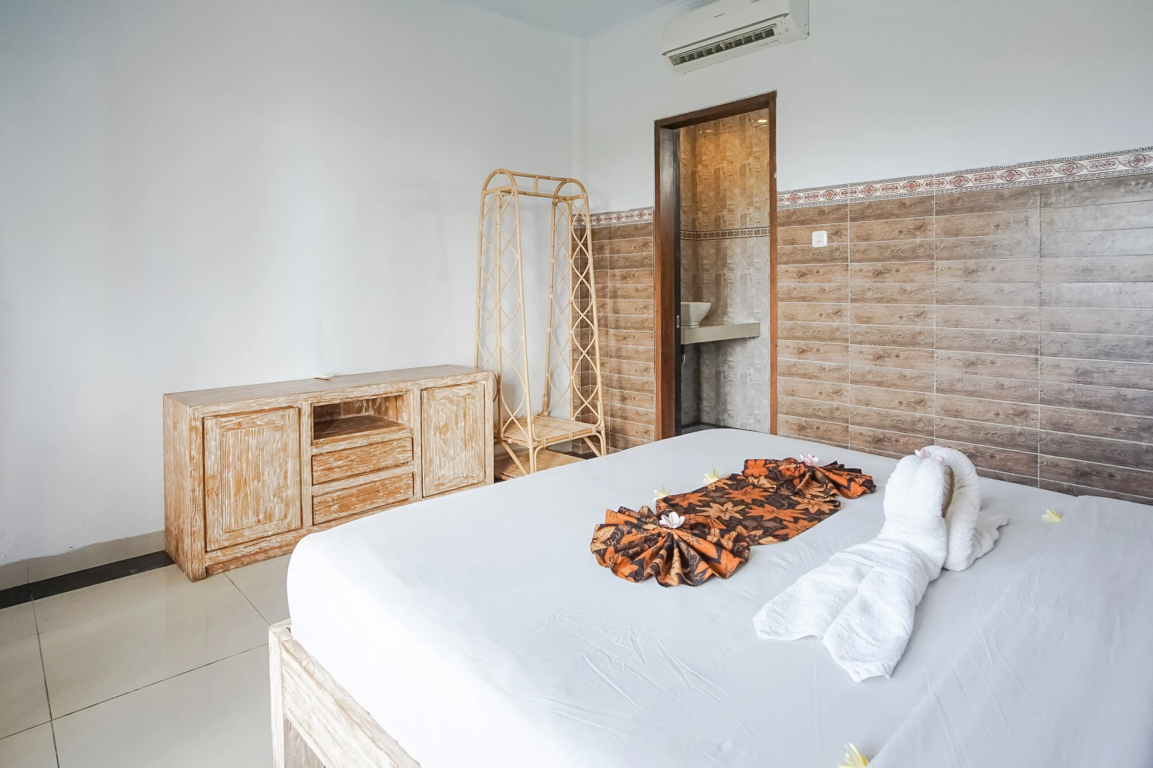 Agung Homestay Canggu By Zuzu