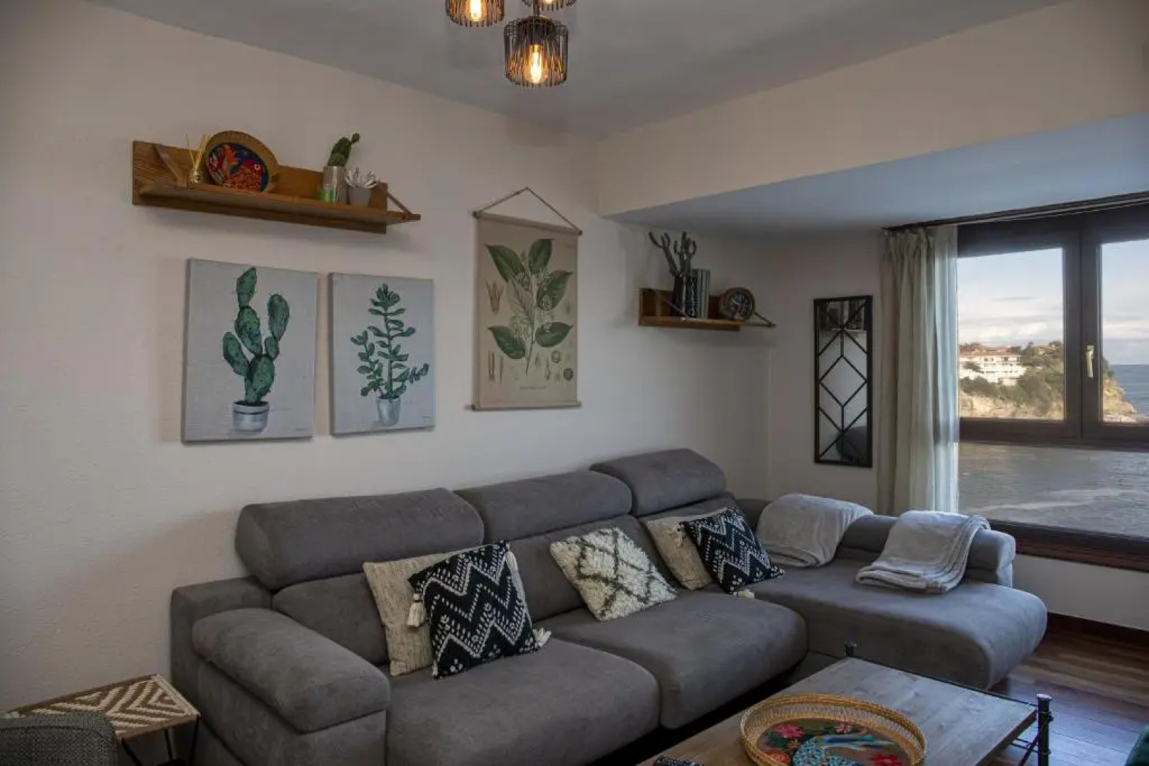 Sea Coast Lekeitio by HomeBilbao