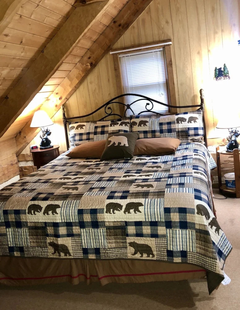 Hanky Panky 1 Bedroom Cabin