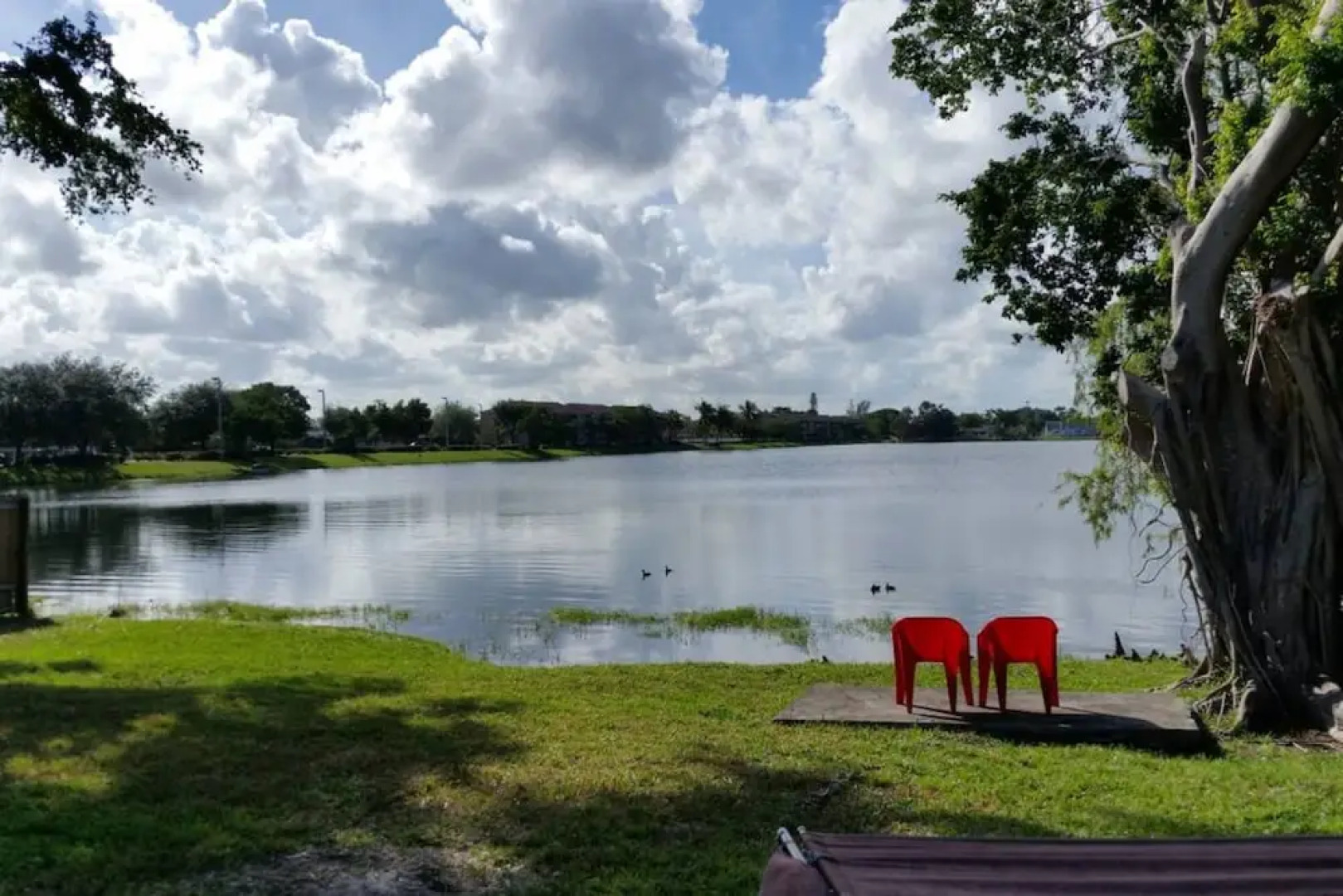 Beautiful Lakeview Sunsets Resort - 3BR