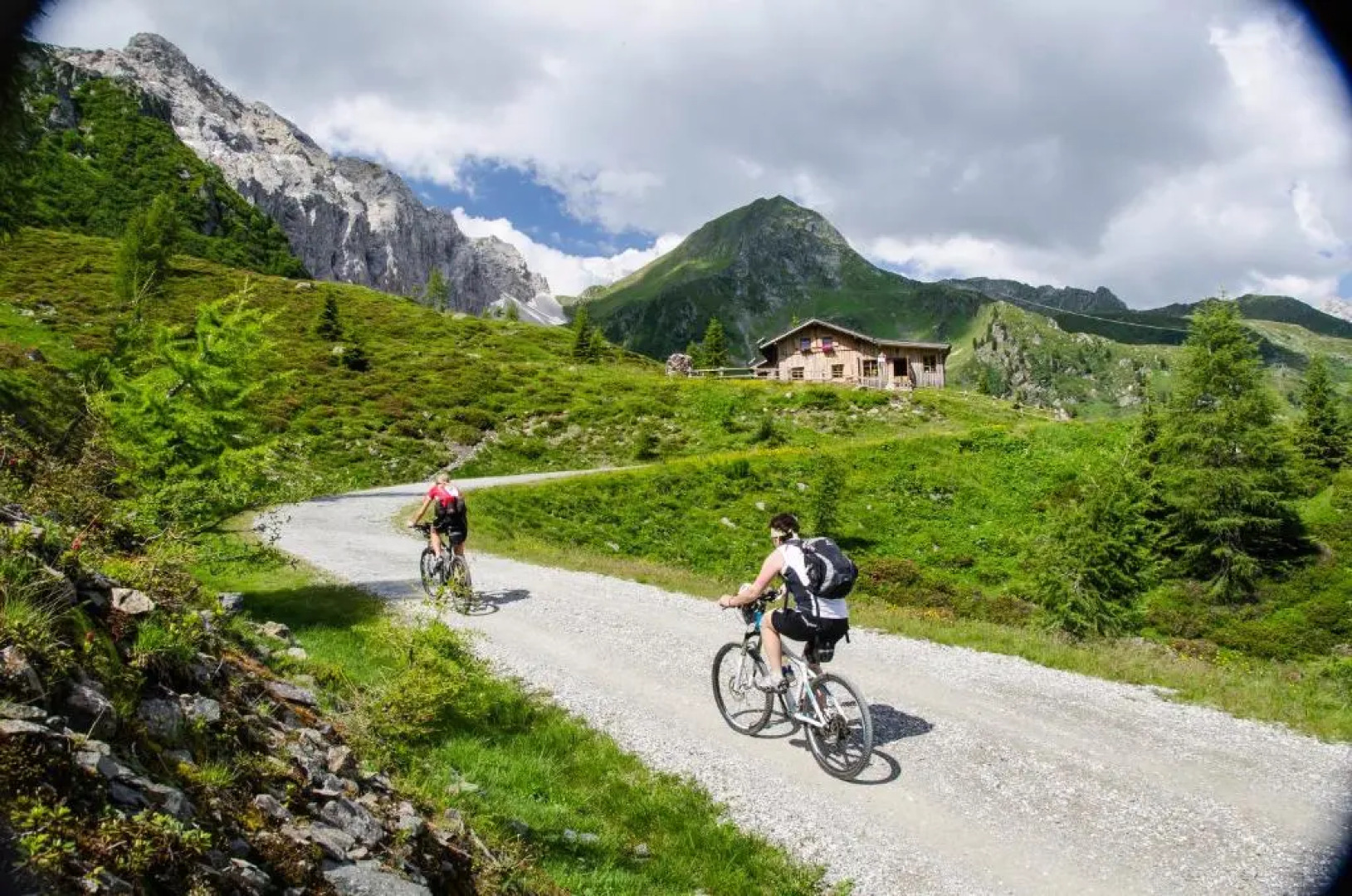 Tillga Glück Suites & Apartments