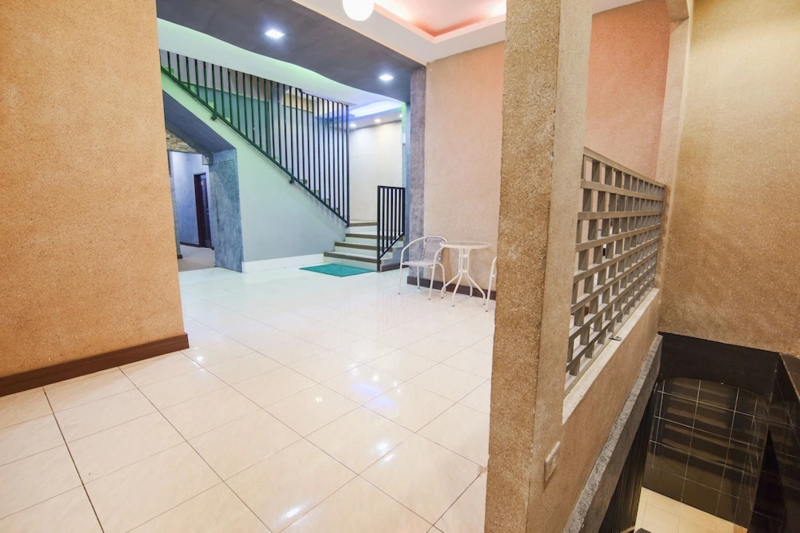 Coin Mulia Hotel By OYO Rooms