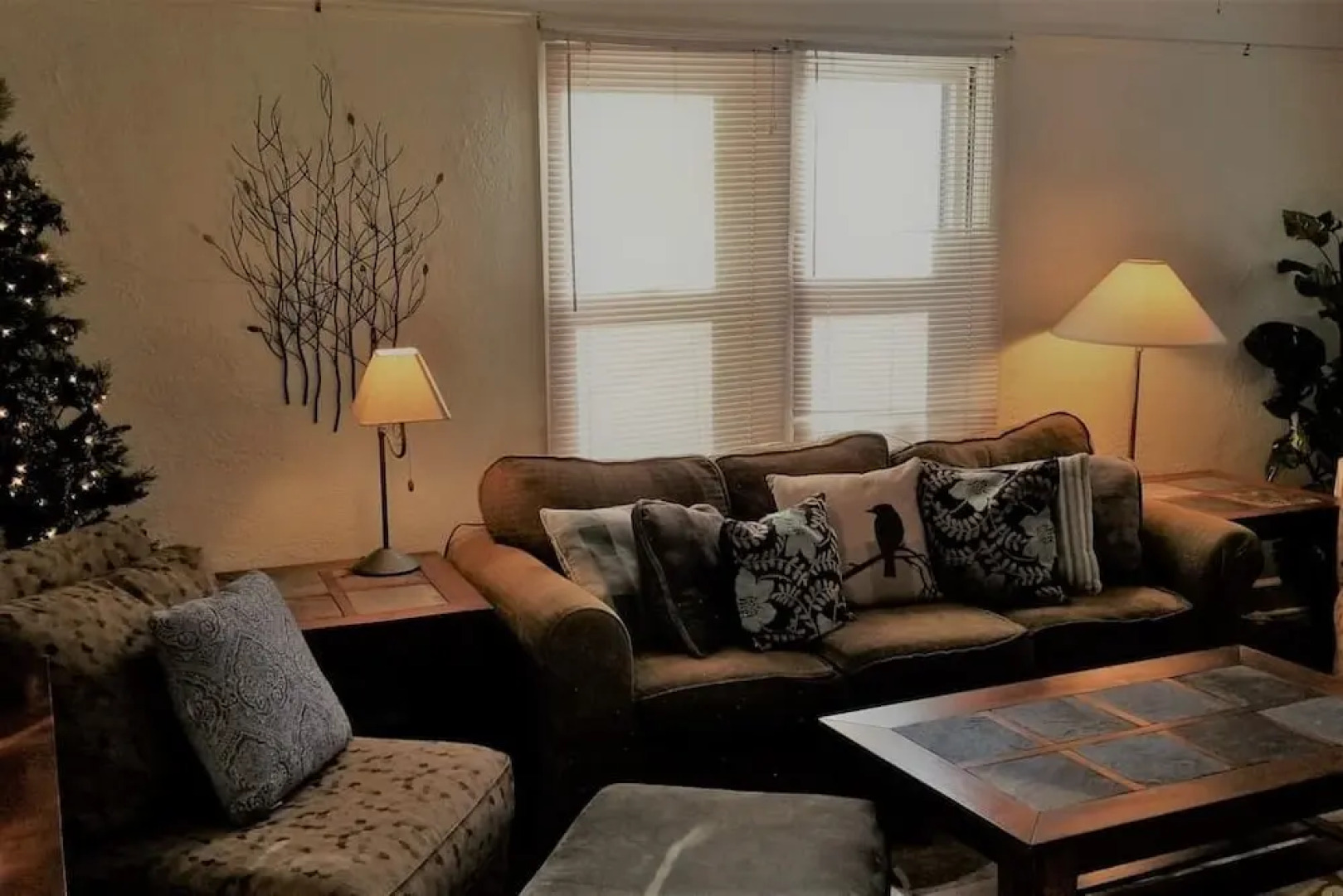 Lovely Craftsman Smarthouse King & Queen