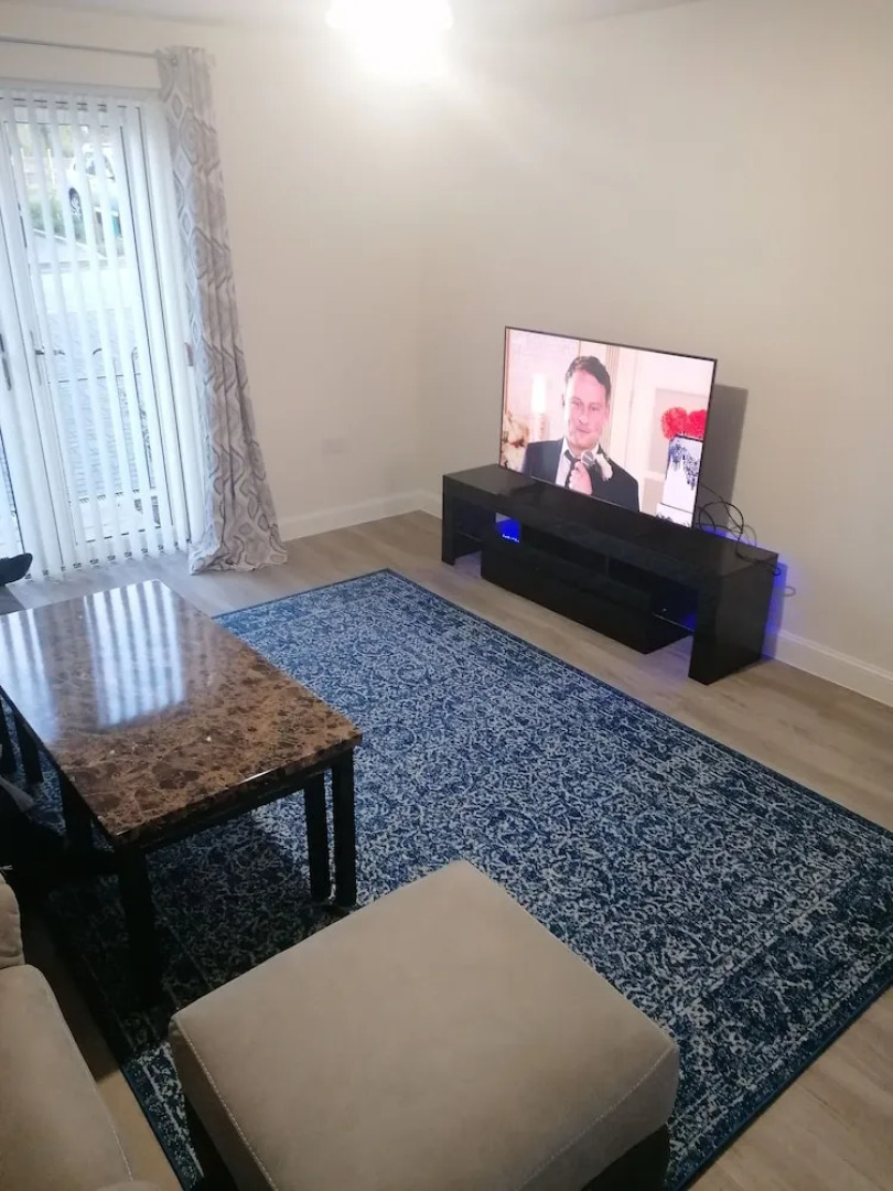 Remarkable 1-bed Apartment in Luton