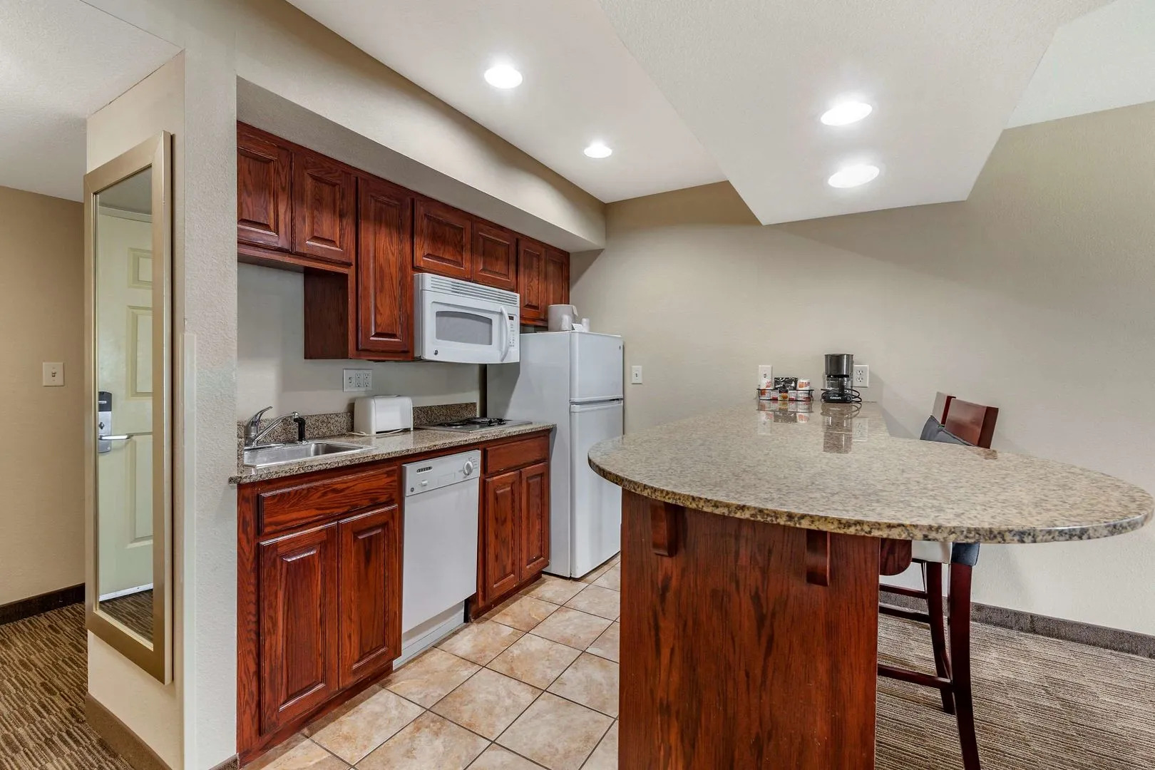 Holiday Inn Express & Suites Milwaukee Nw Park Place by IHG