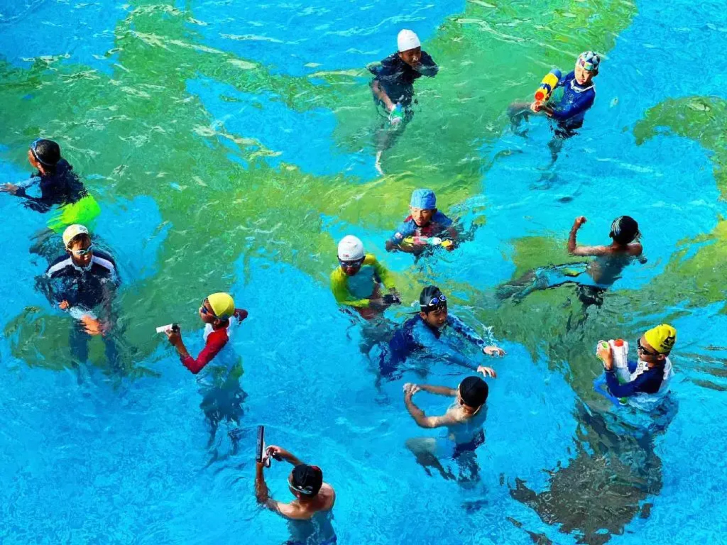 Chateau Star River Hotel