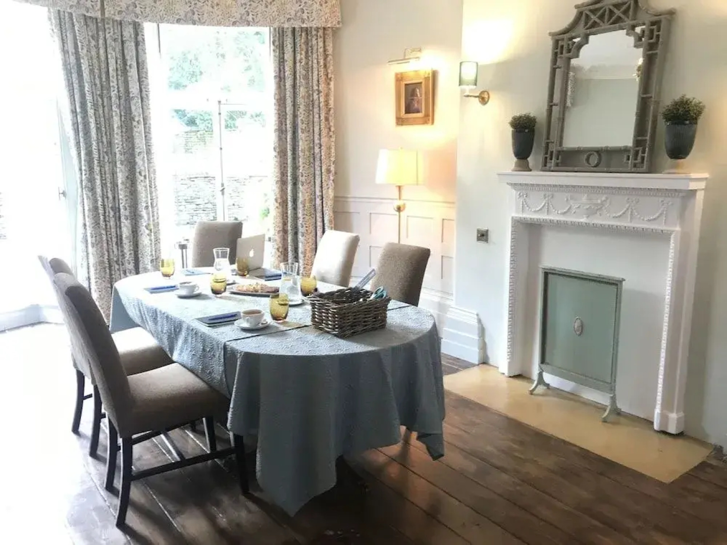 Burleigh Court