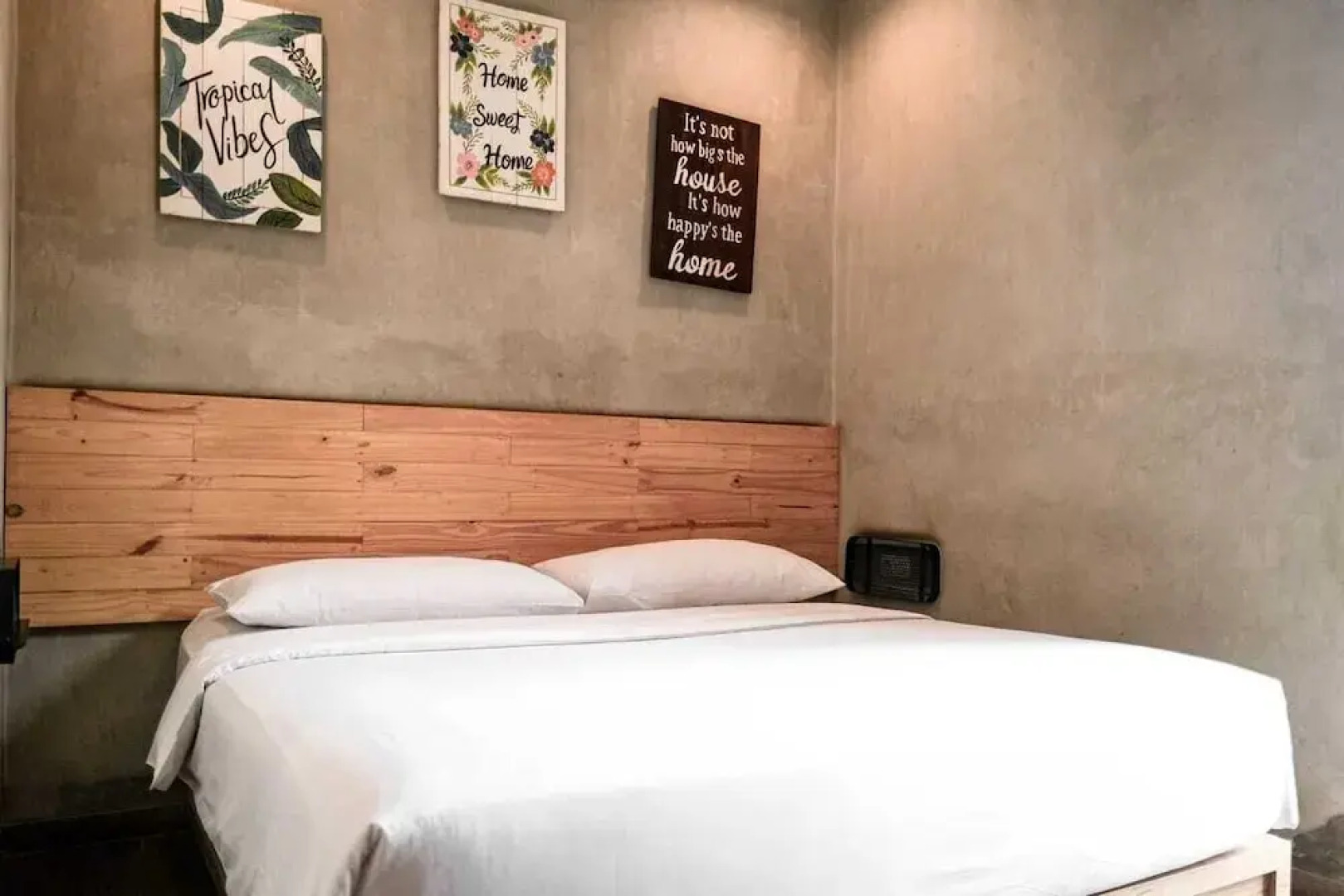 Summerville Hotel & Coffee Shop