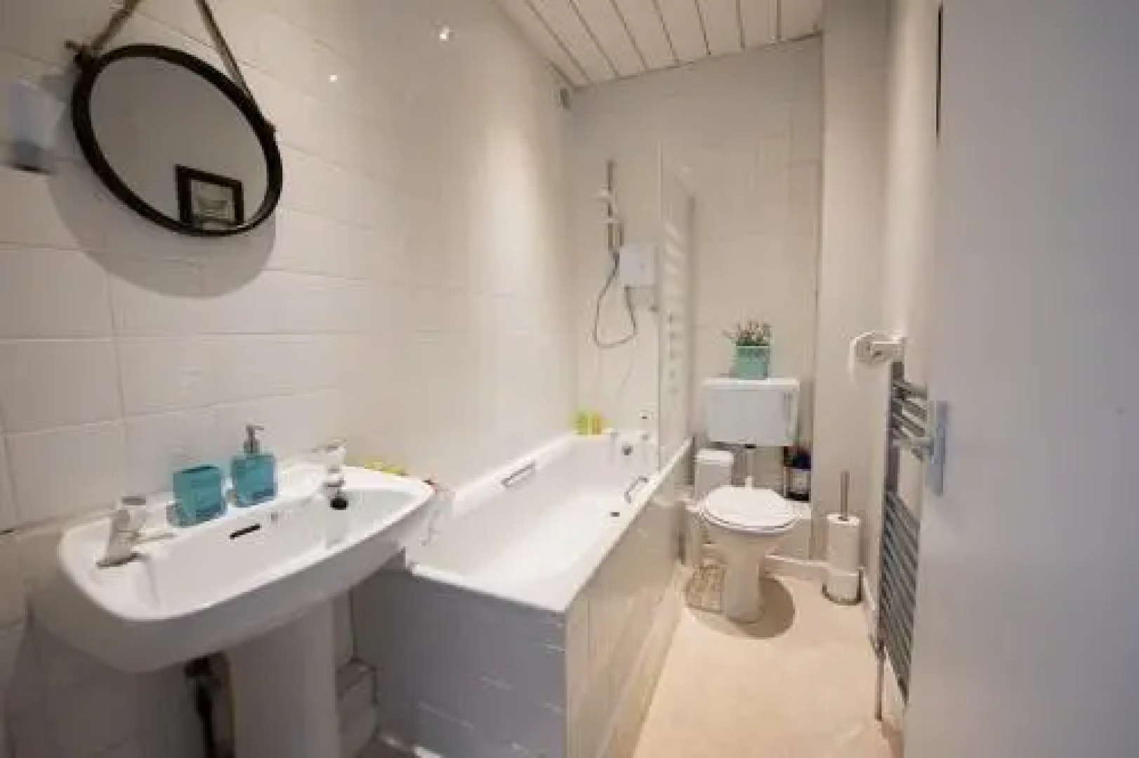 HLS Houldsworth Apartment