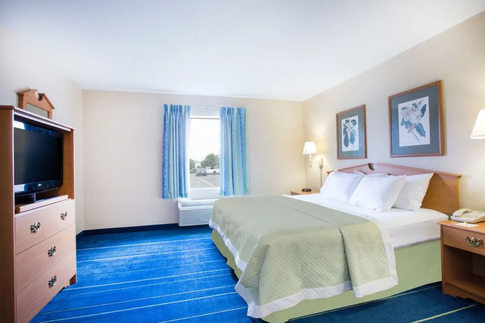 Days Inn & Suites Bridgeport -  Clarksburg