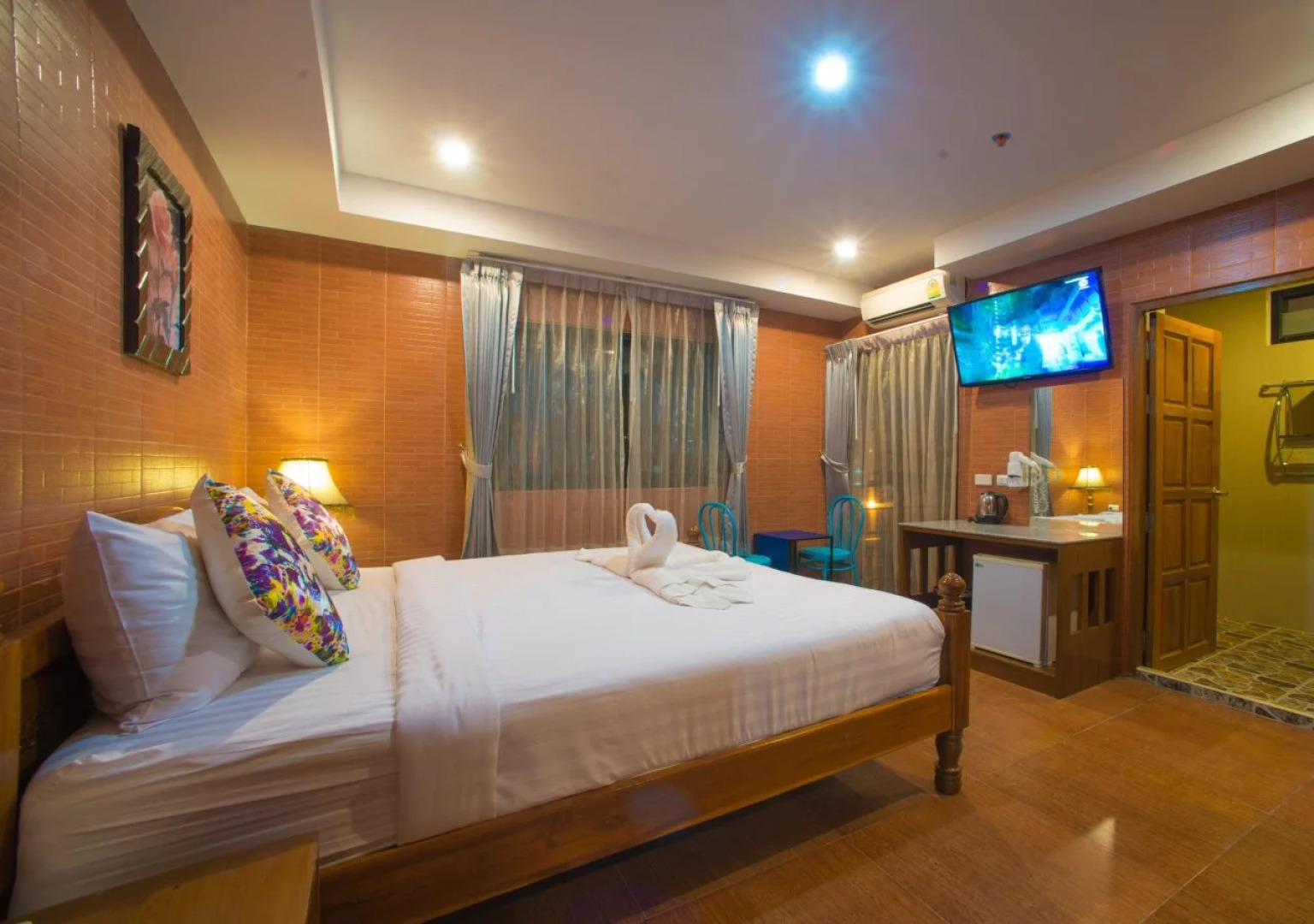 OYO 861 Patong Dynasty Hotel