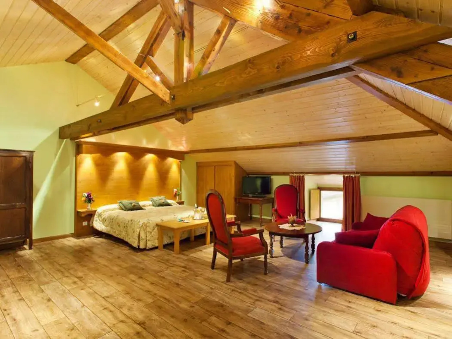 Logis Hostellerie Bressane- Cuisery