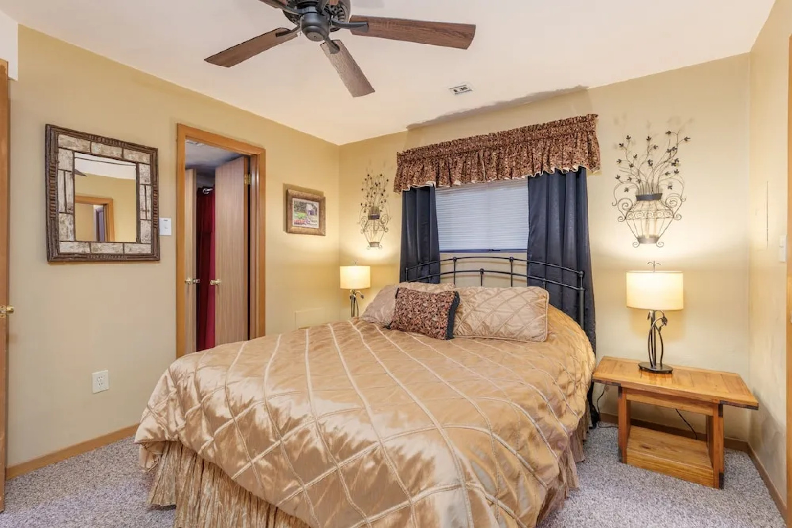 Seven Springs Stoneridge 3 BR Condo, Private Deck by RedAwning