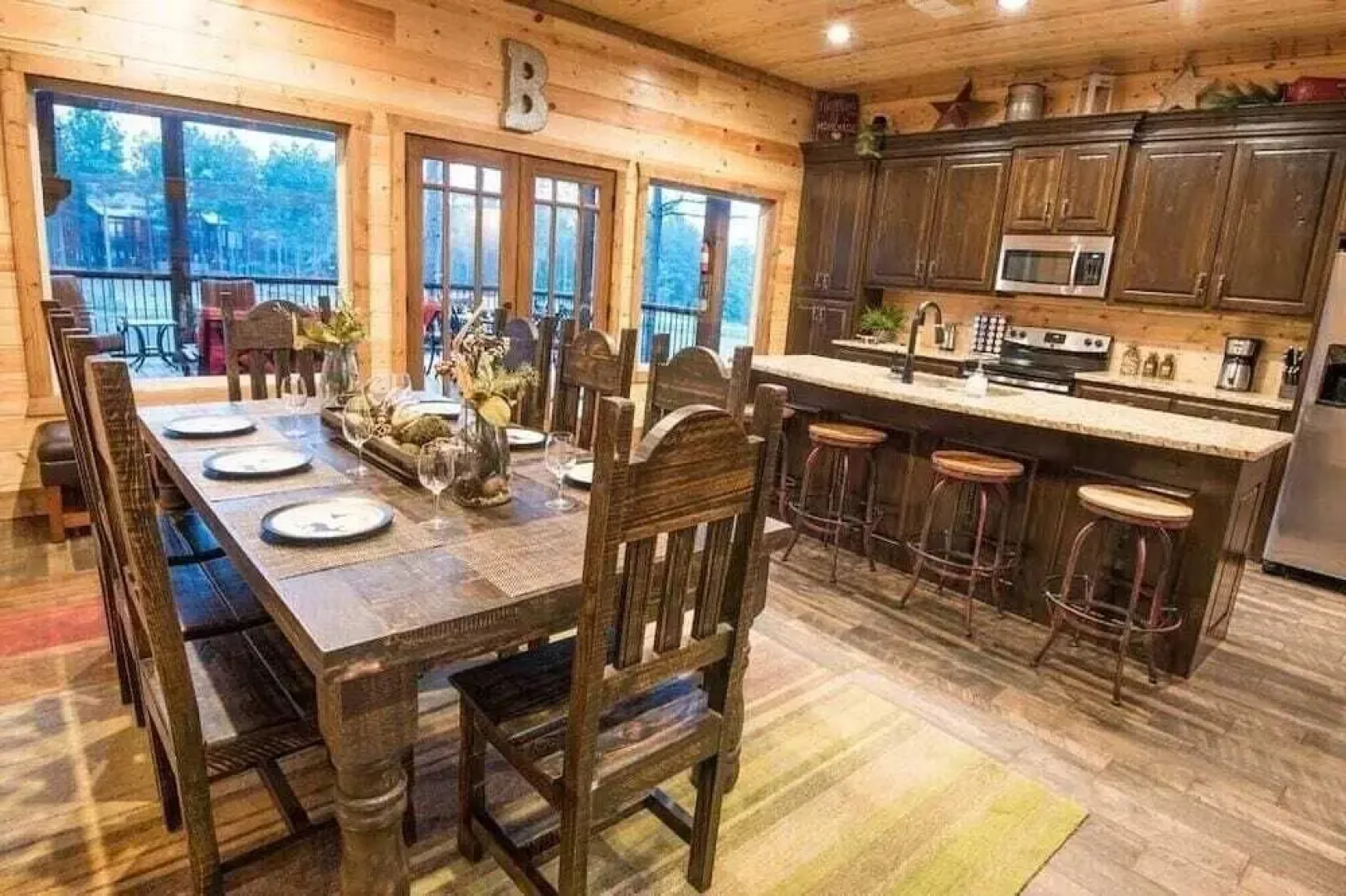 Stars On The Water Lodge - 4 Br Cabin